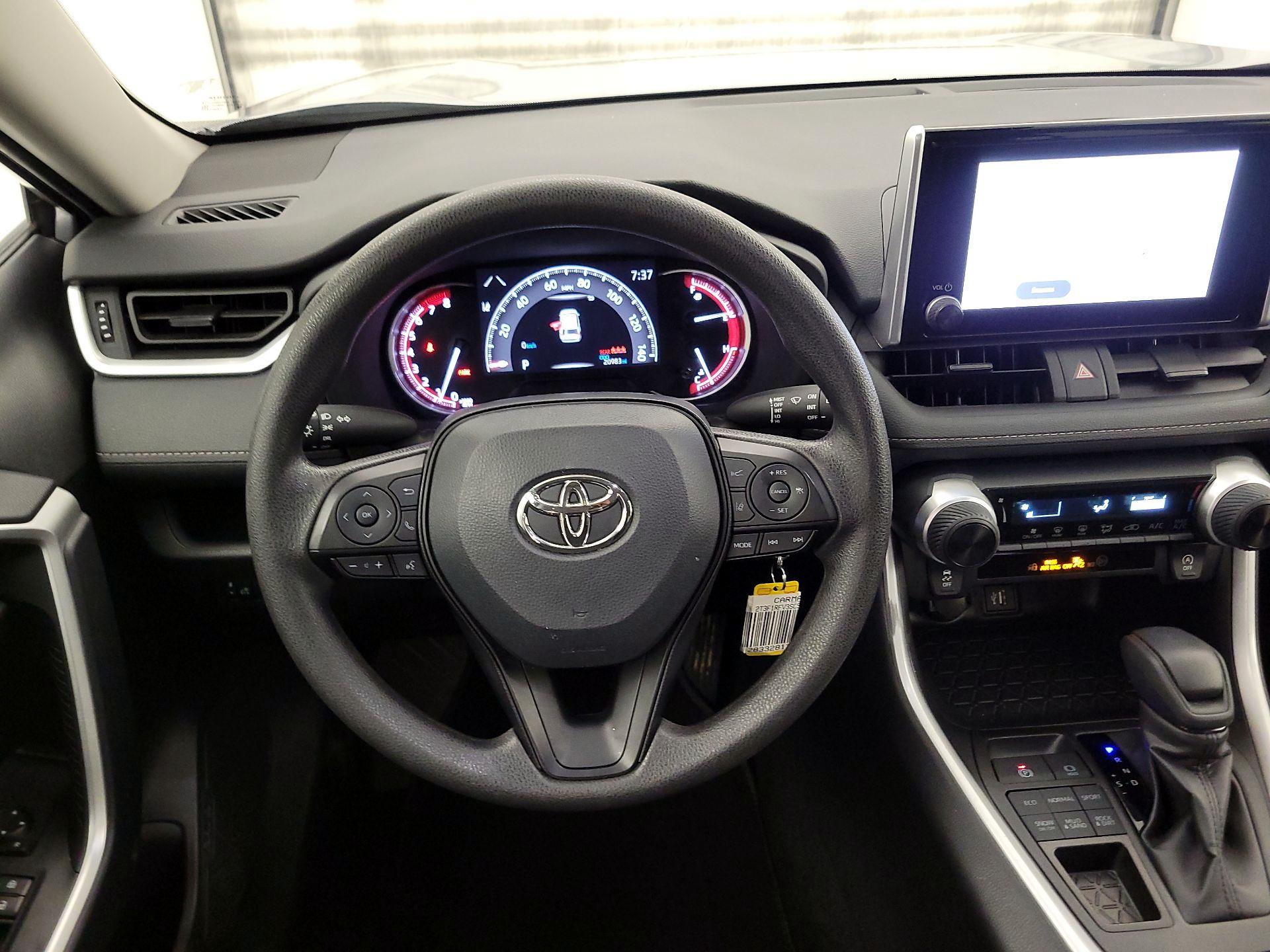 Thumbnail: 2025 Toyota RAV4 - 10