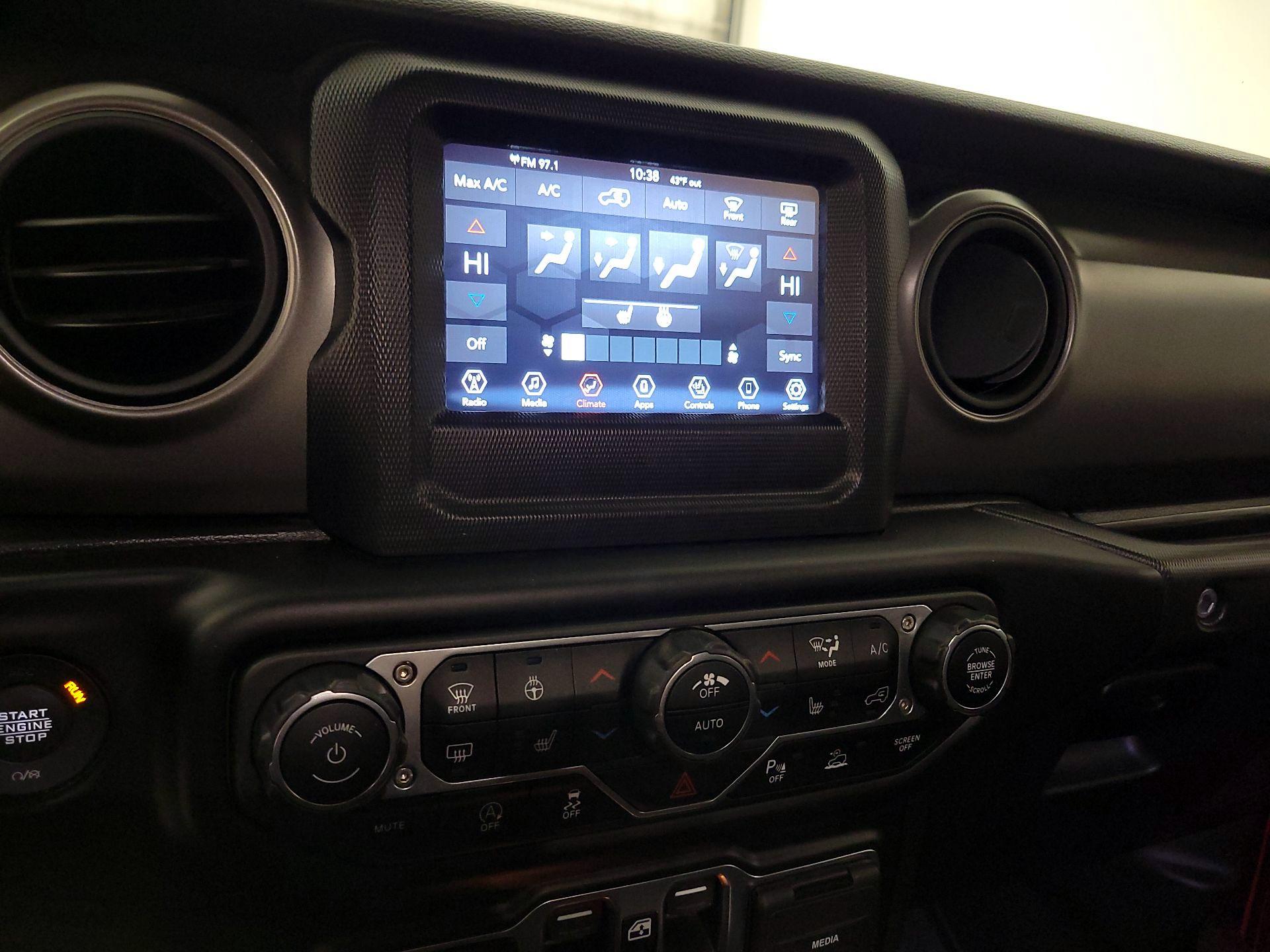 Thumbnail: 2022 Jeep Wrangler - 16