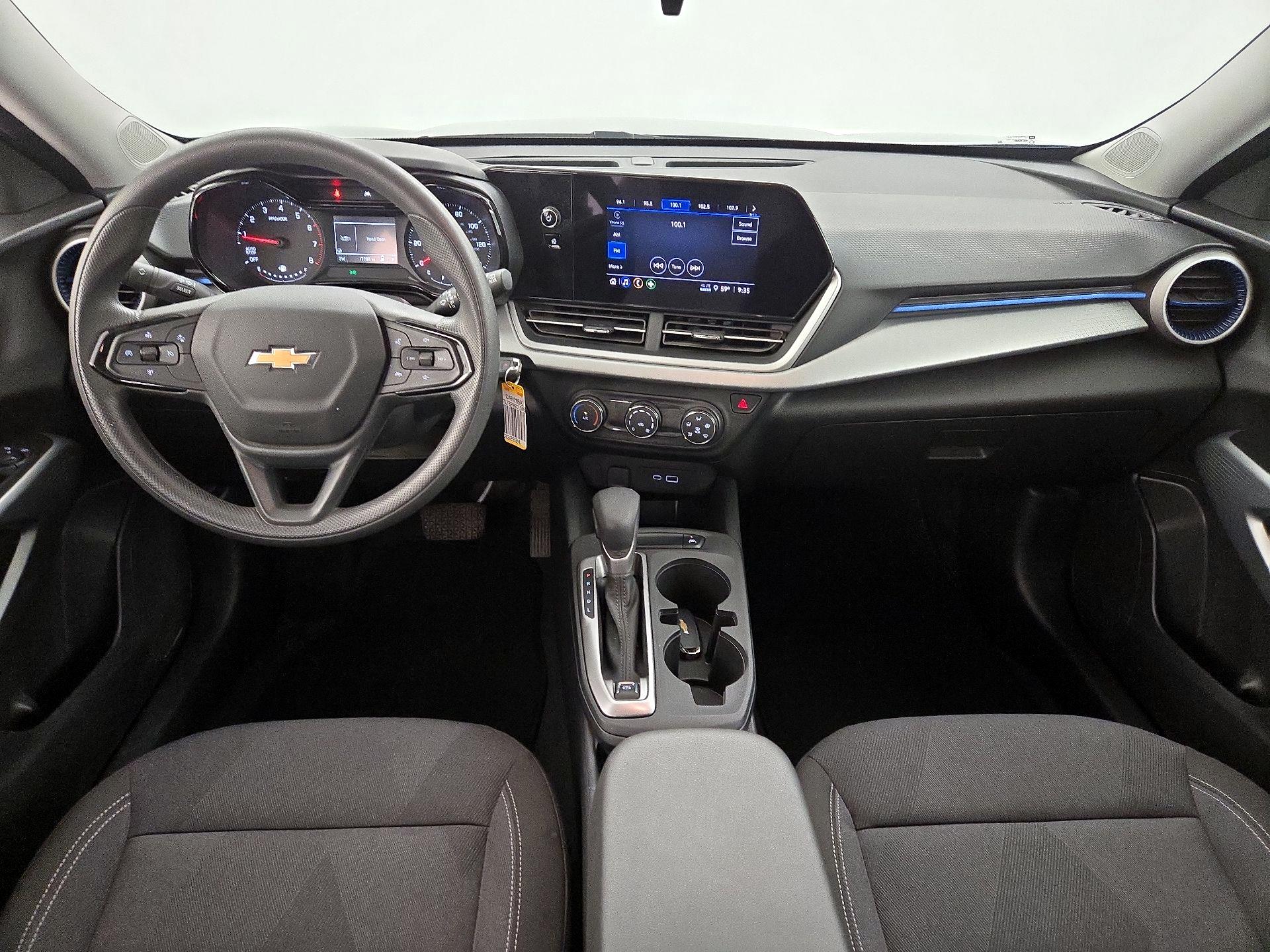 Thumbnail: 2025 Chevrolet Trax - 9