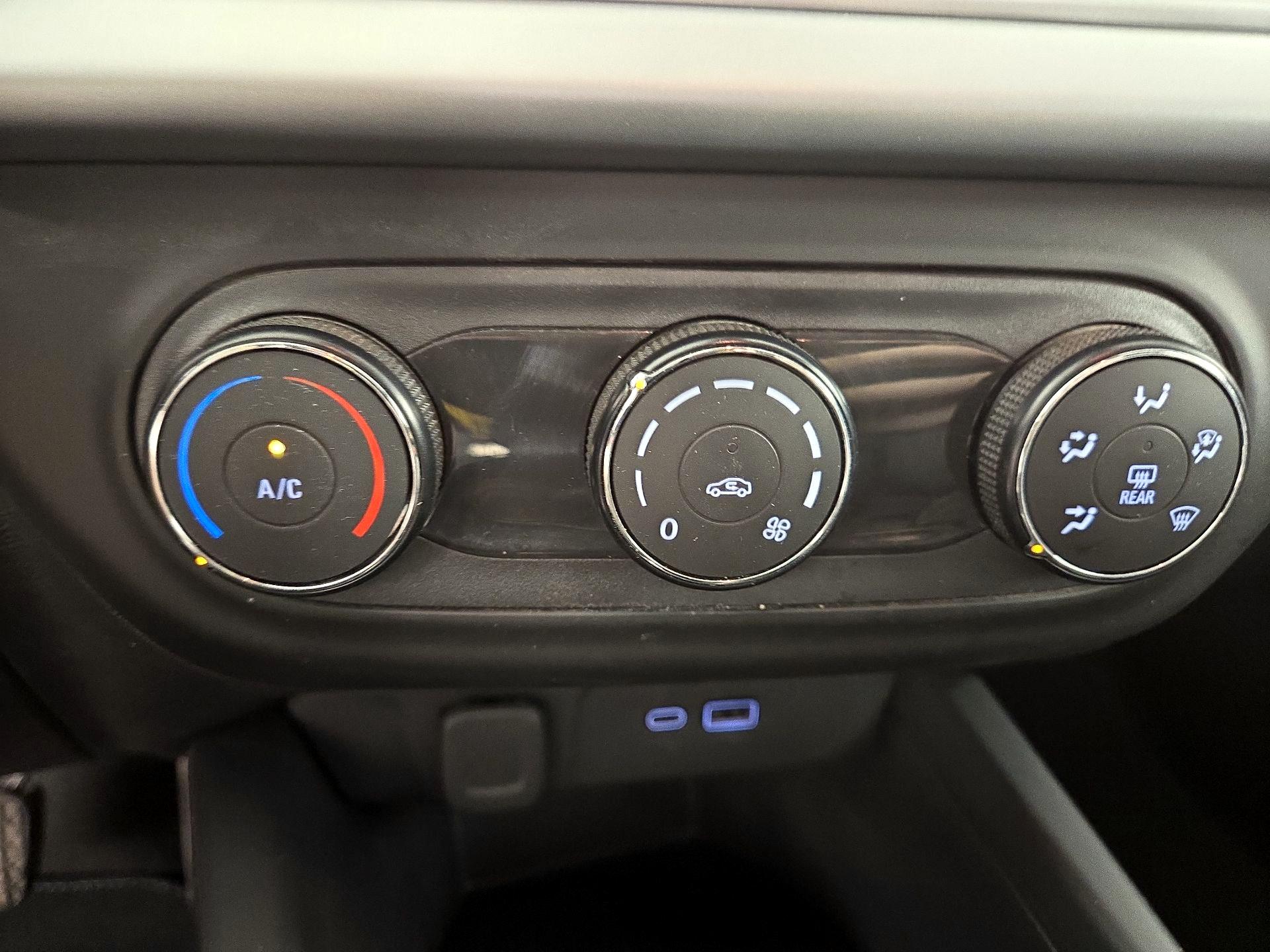 Thumbnail: 2025 Chevrolet Trax - 16