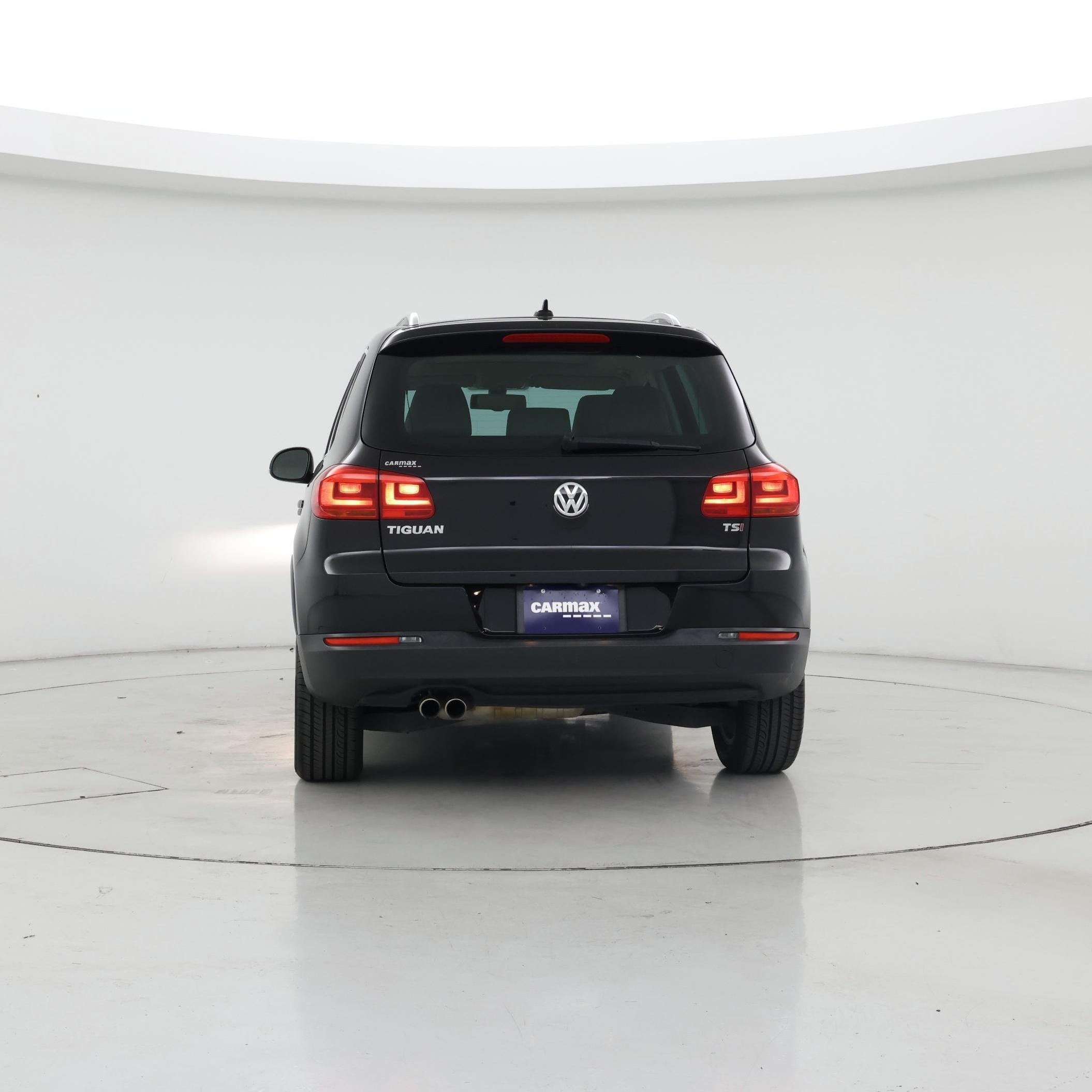Thumbnail: 2017 Volkswagen Tiguan - 6