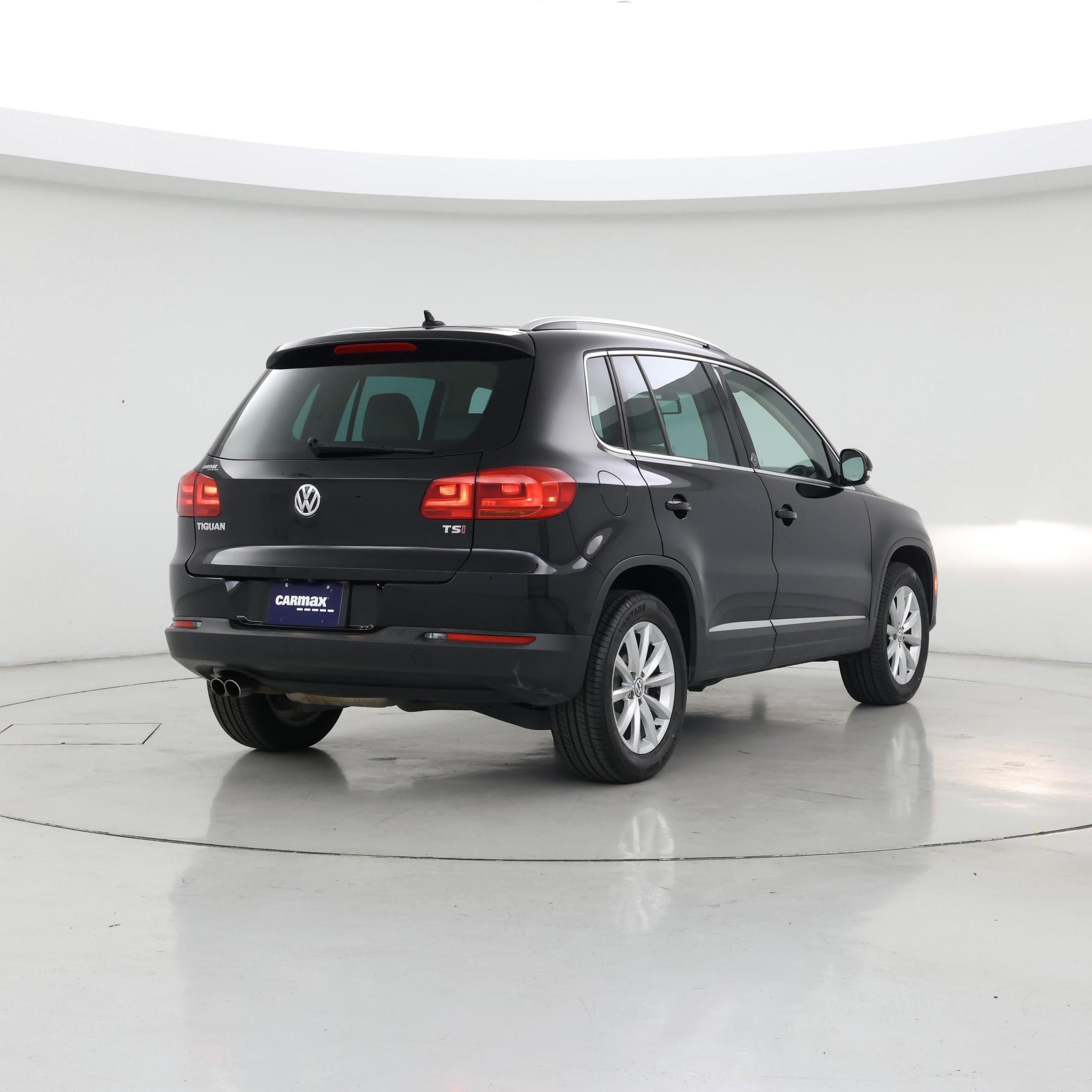 Thumbnail: 2017 Volkswagen Tiguan - 8