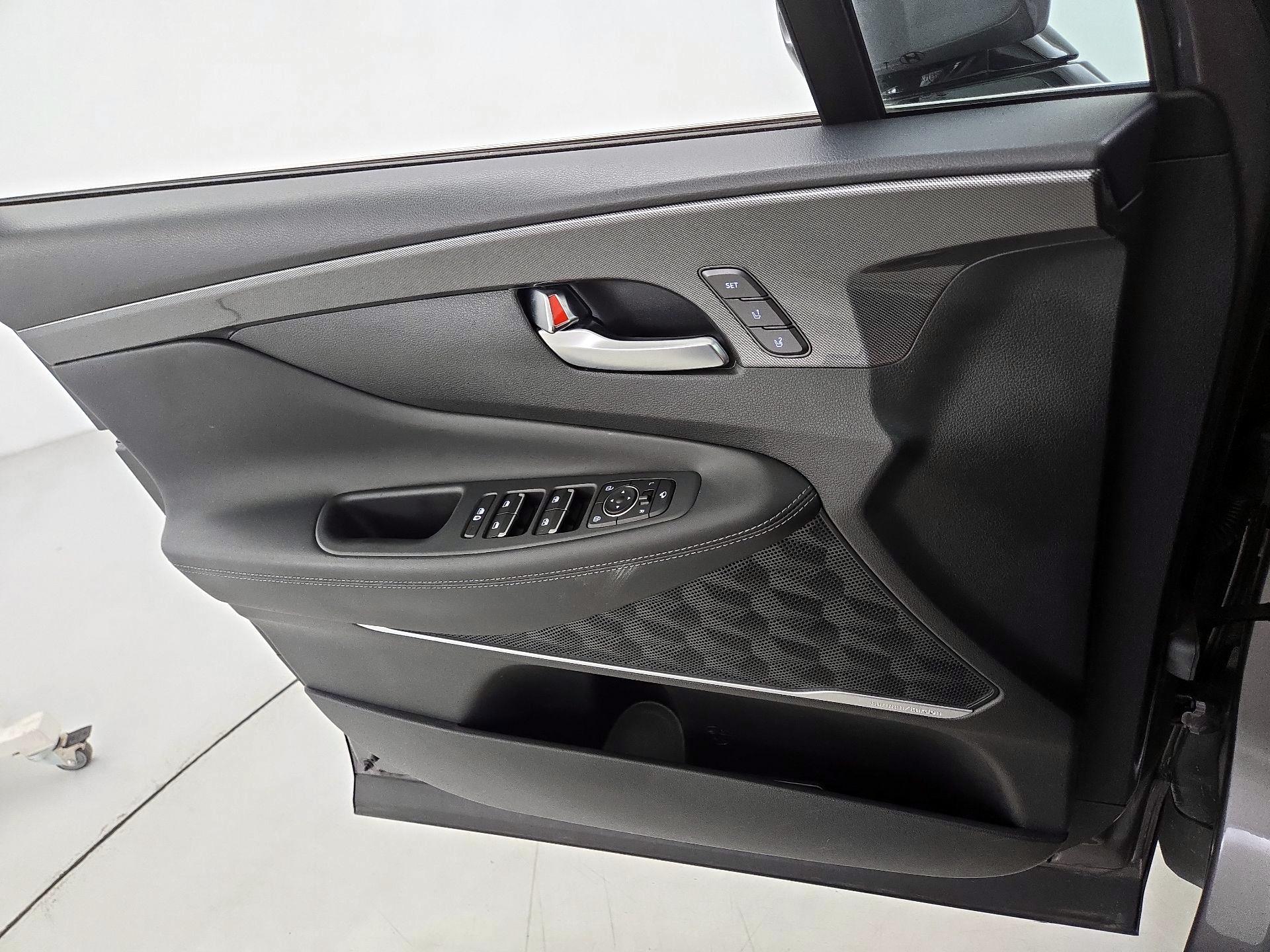 Thumbnail: 2021 Hyundai Santa Fe - 12