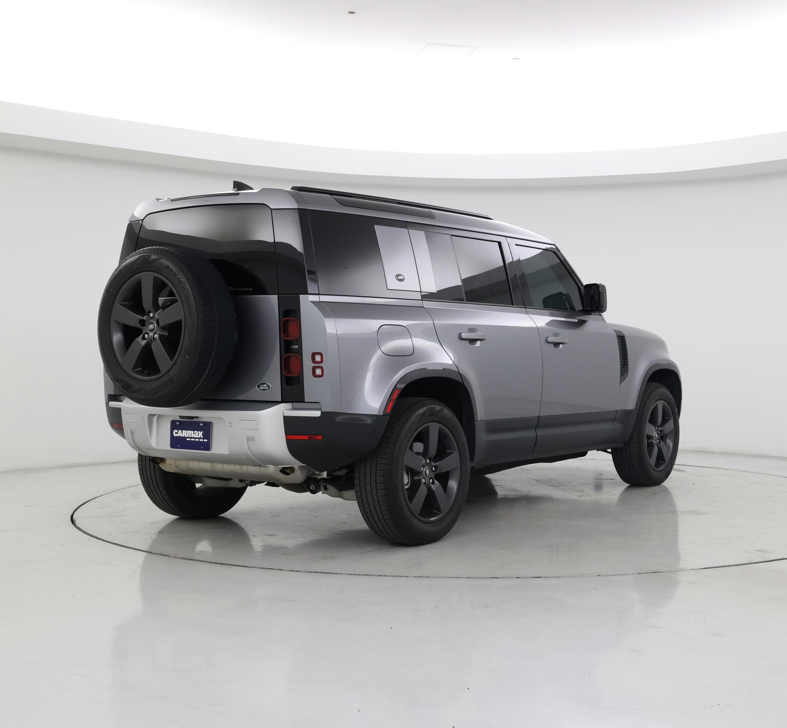 Thumbnail: 2023 Land Rover Defender - 8