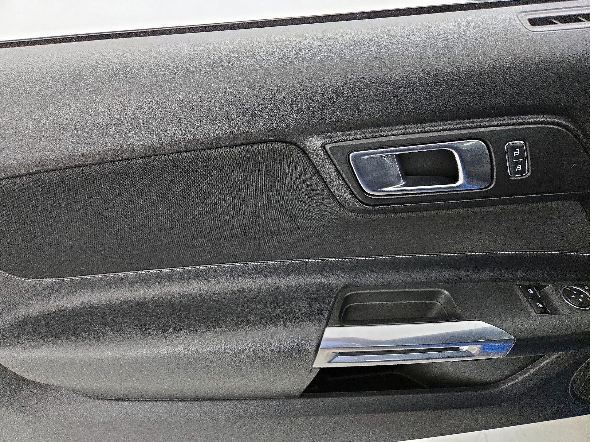 Thumbnail: 2019 Ford Mustang - 12