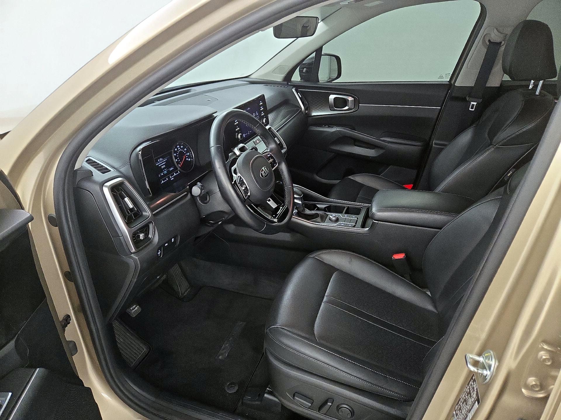 Thumbnail: 2021 Kia Sorento - 11