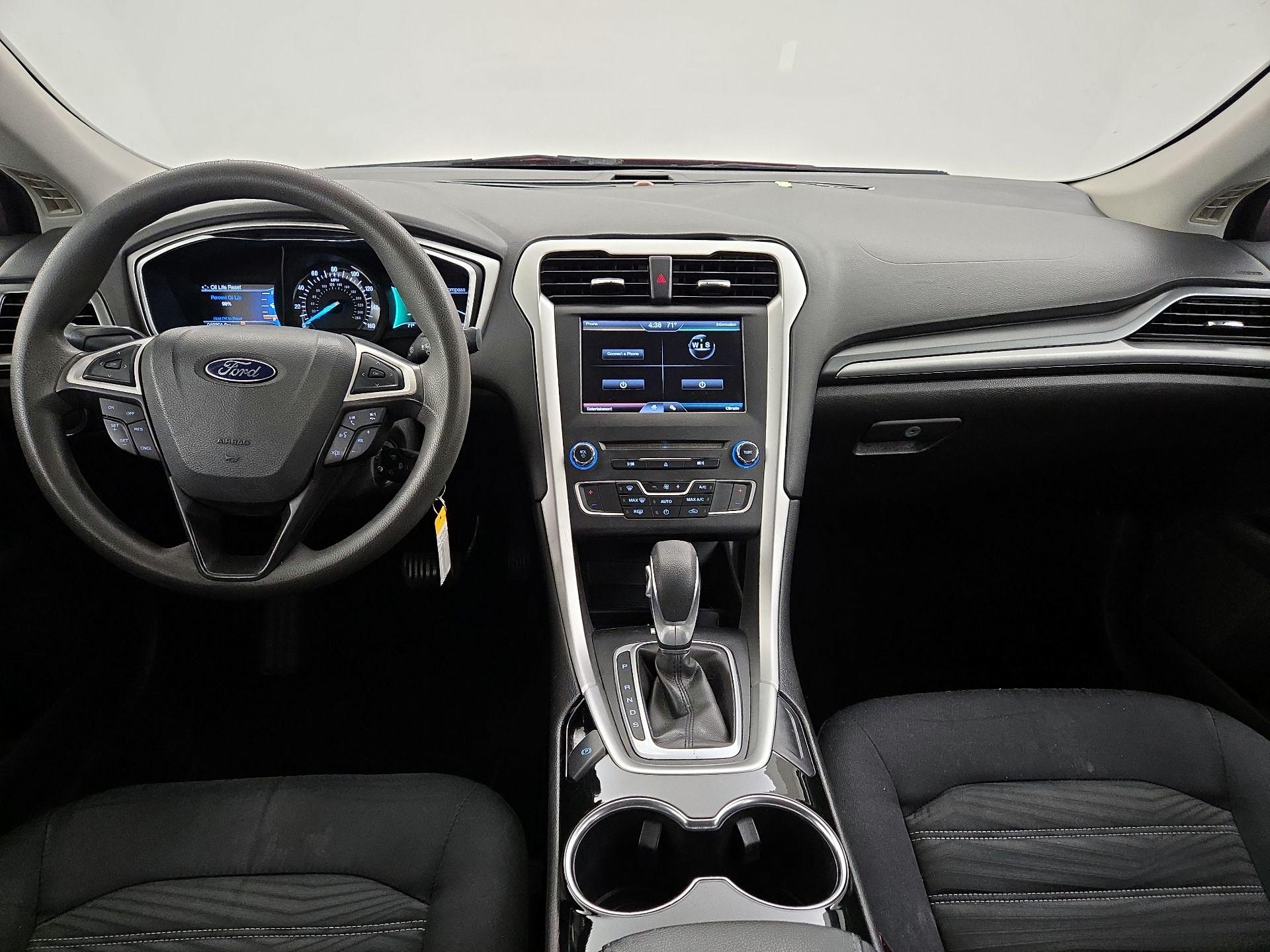 Thumbnail: 2016 Ford Fusion - 9