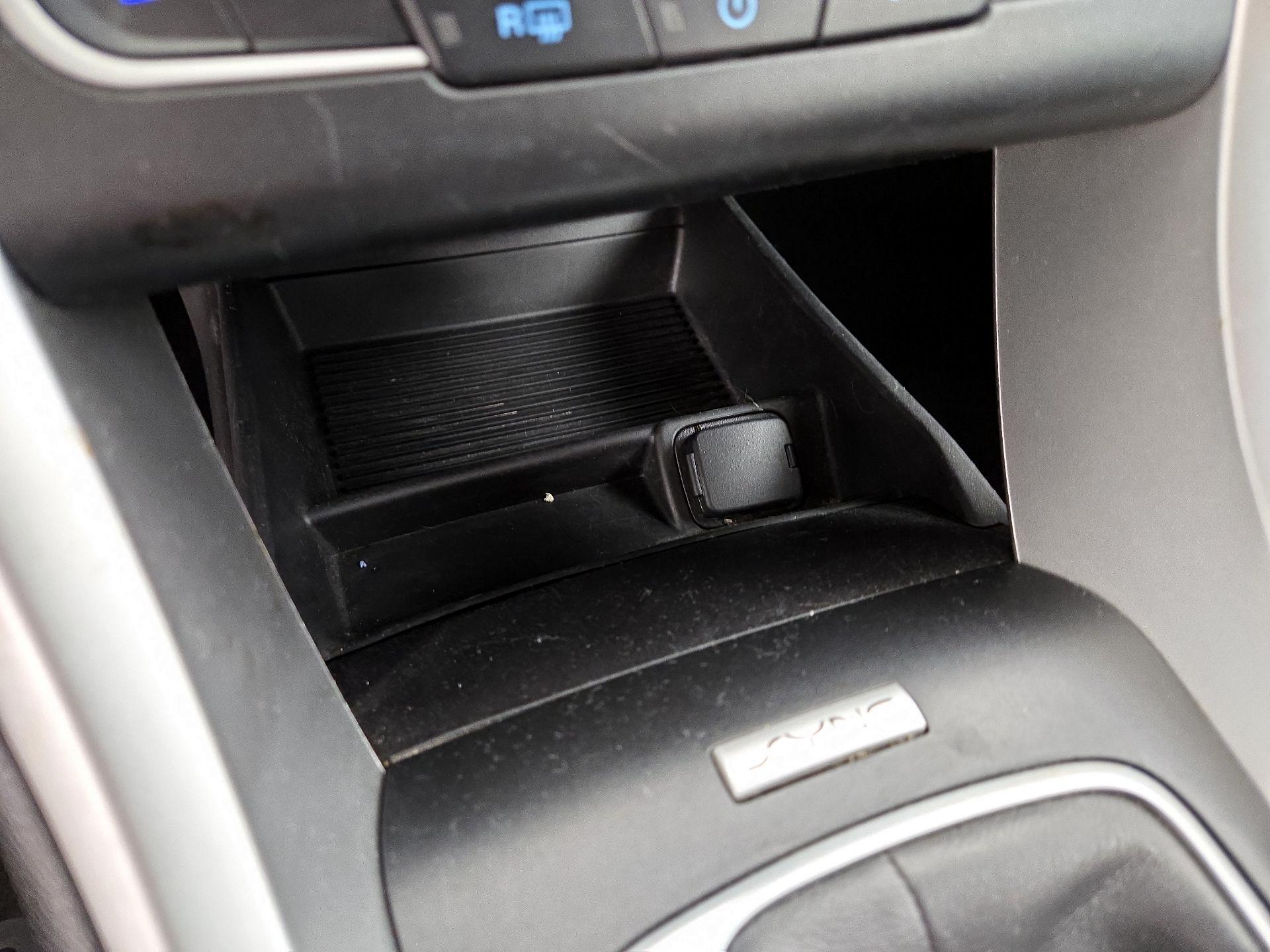 Thumbnail: 2016 Ford Fusion - 18