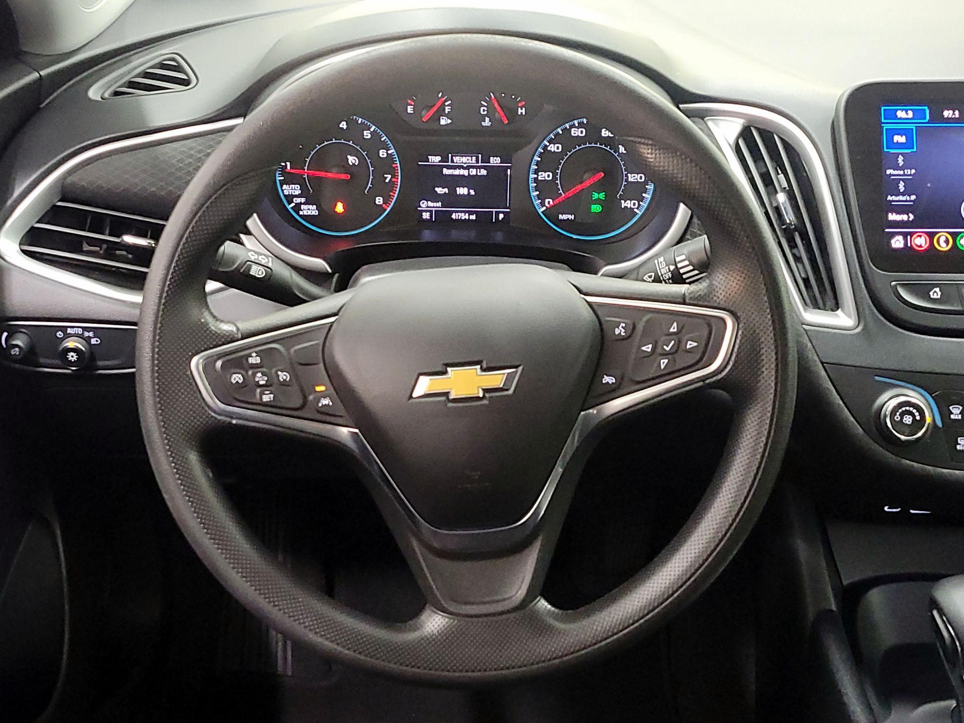 Thumbnail: 2024 Chevrolet Malibu - 10