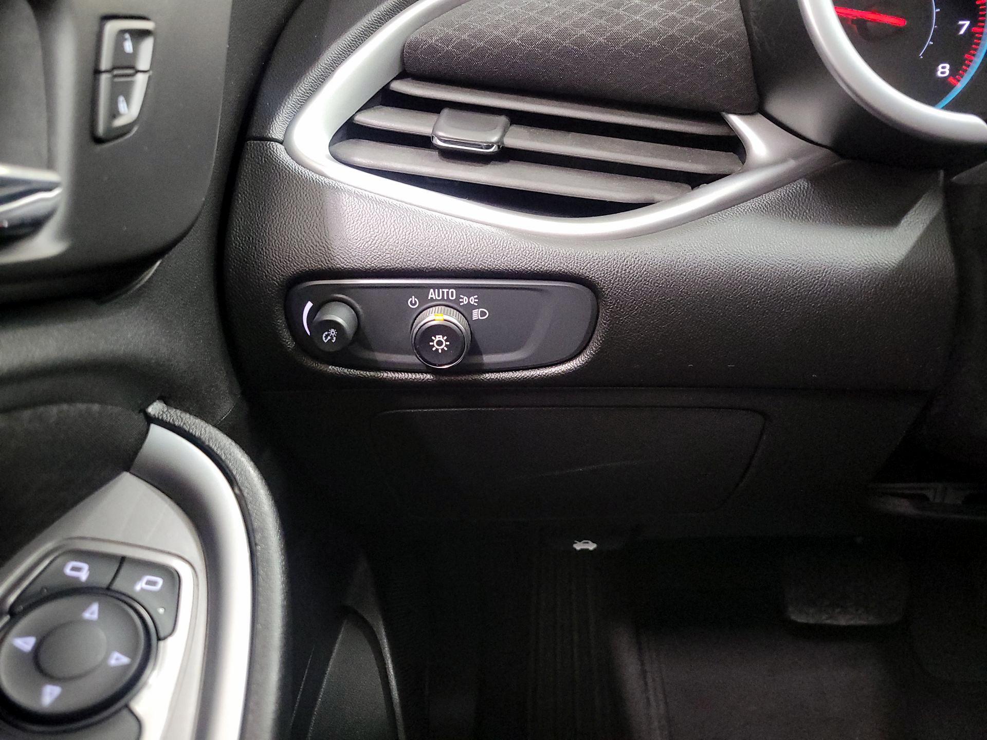 Thumbnail: 2024 Chevrolet Malibu - 13