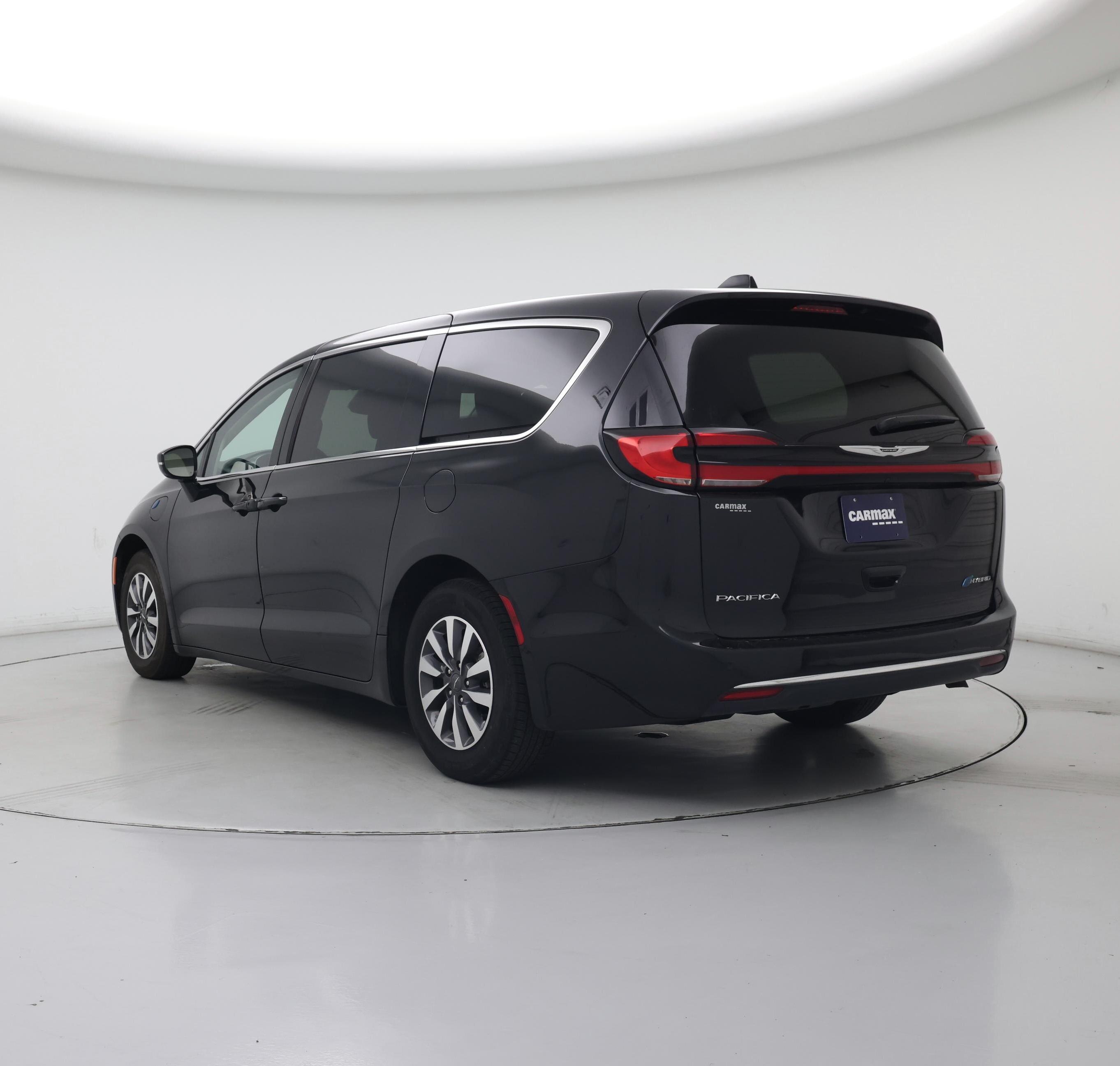 Thumbnail: 2024 Chrysler Pacifica - 2