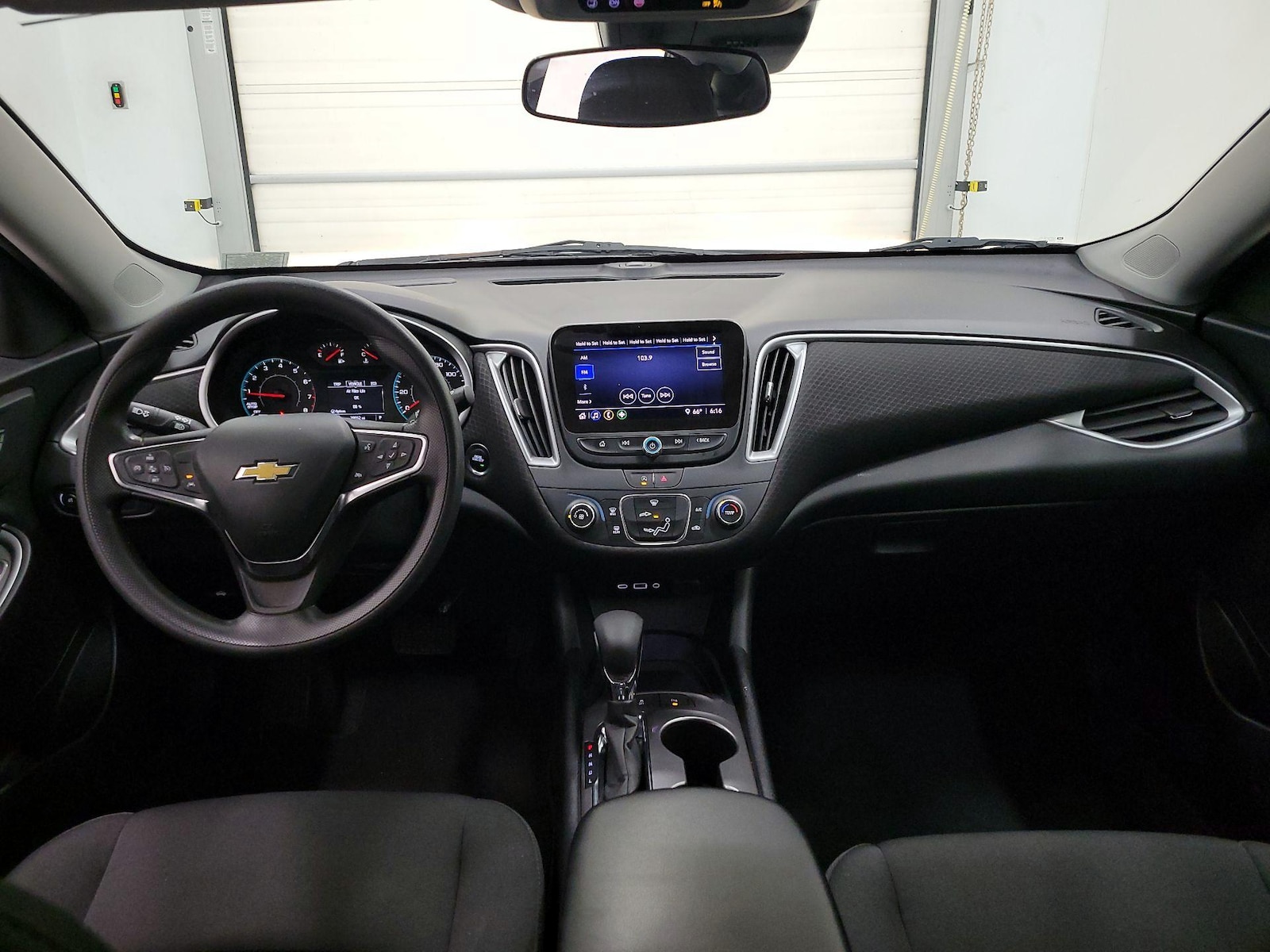 2024 Chevrolet Malibu 1LS - Photo 10