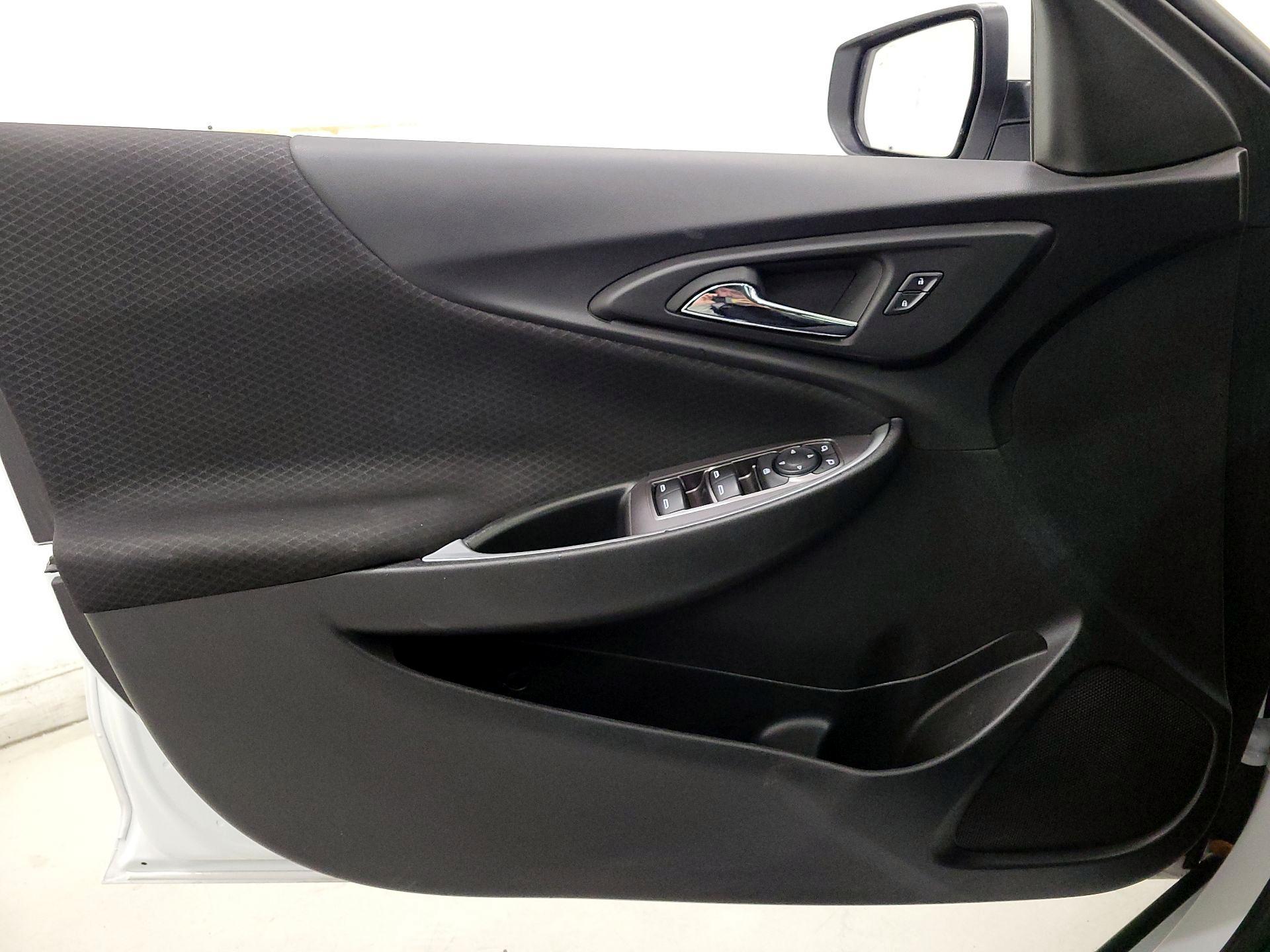 Thumbnail: 2024 Chevrolet Malibu - 12