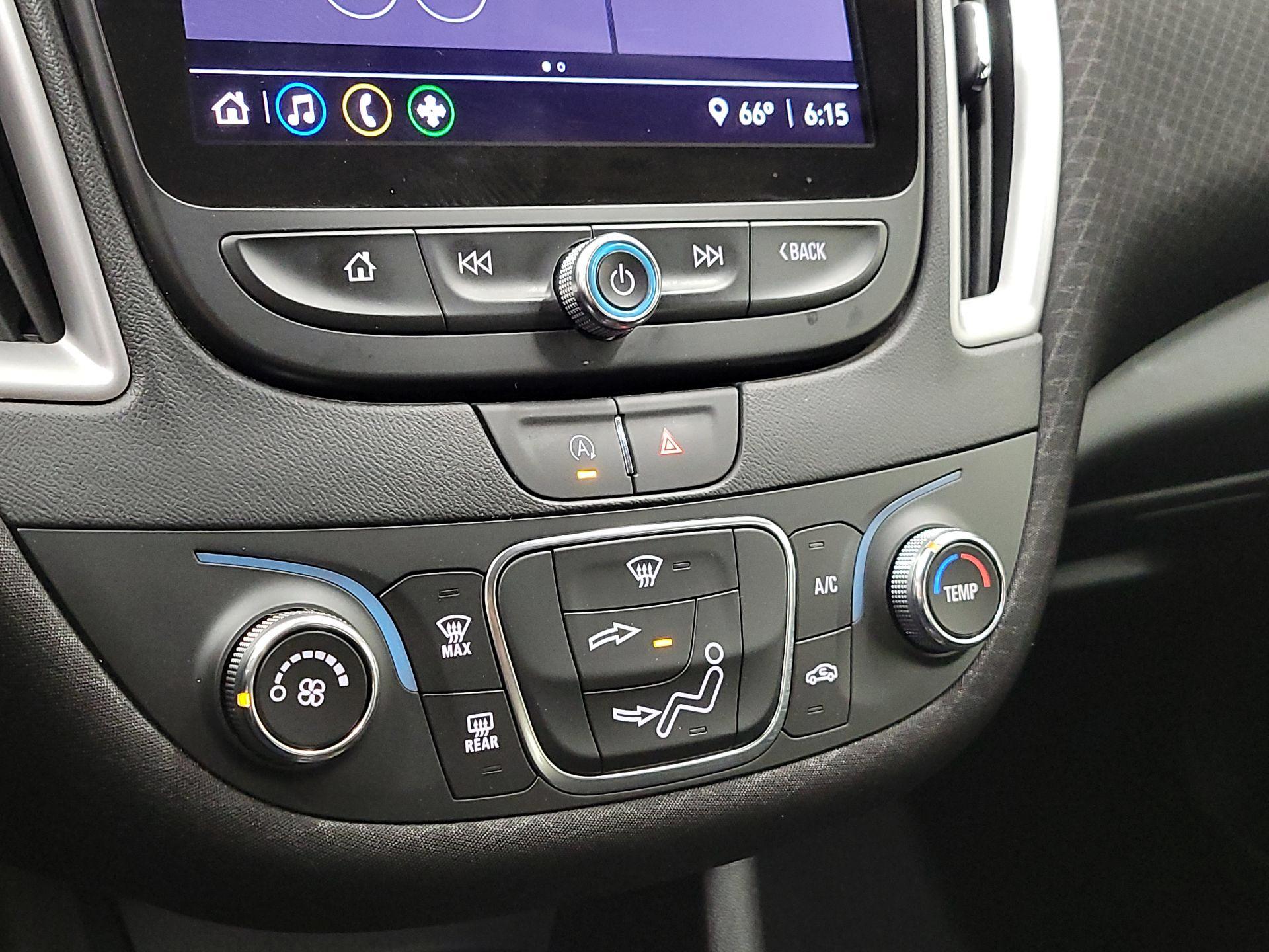 Thumbnail: 2024 Chevrolet Malibu - 16