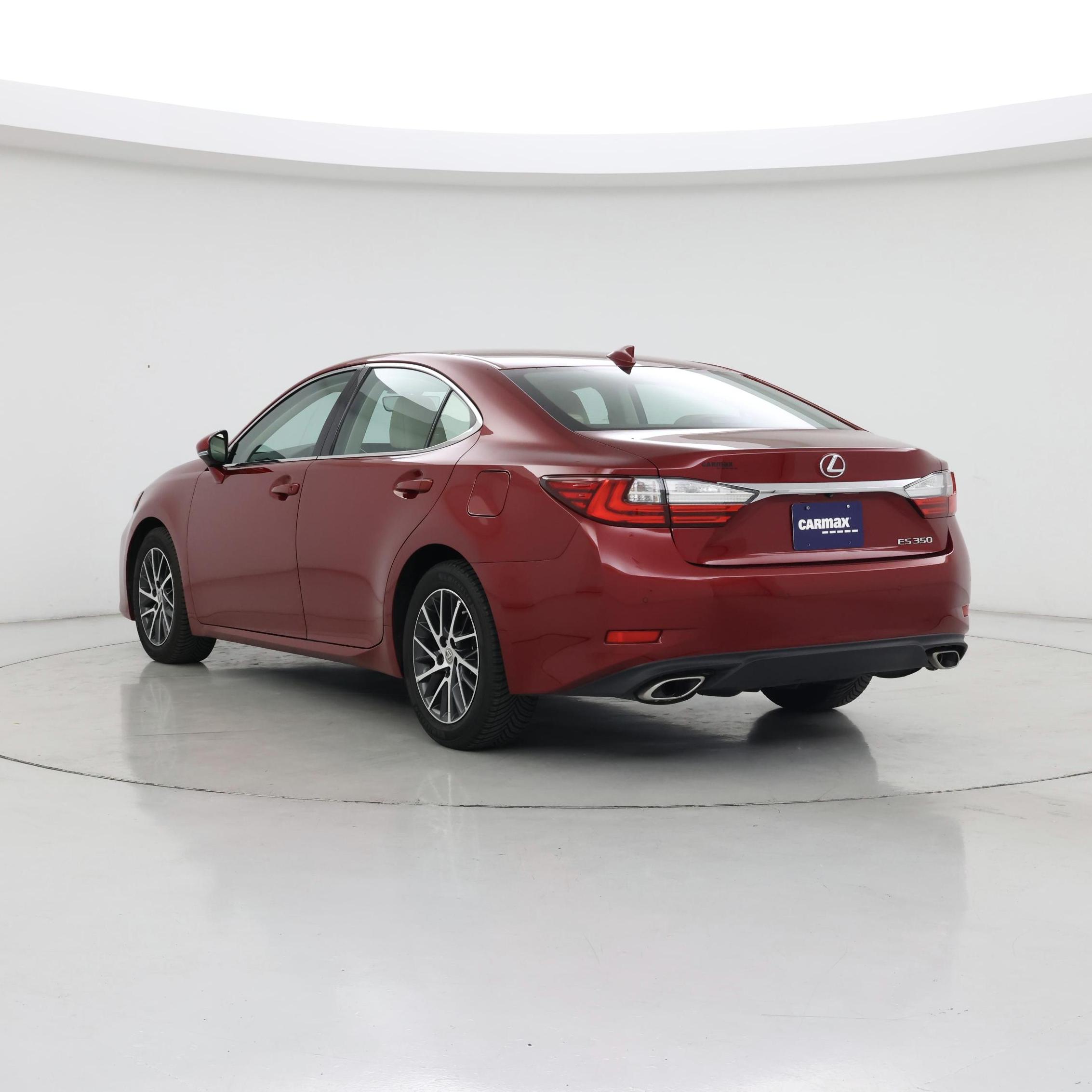 Thumbnail: 2016 Lexus ES - 2