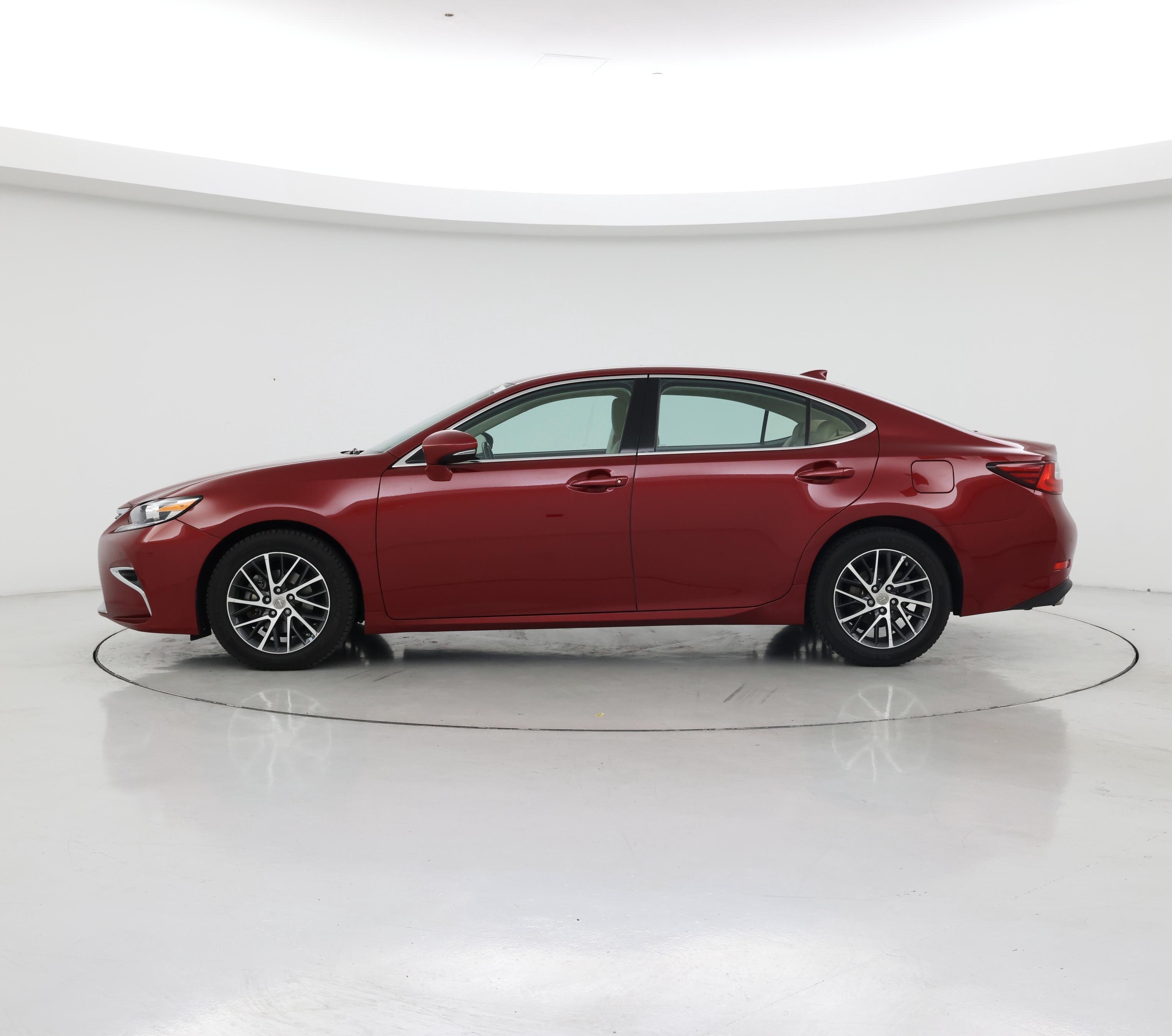 Thumbnail: 2016 Lexus ES - 3