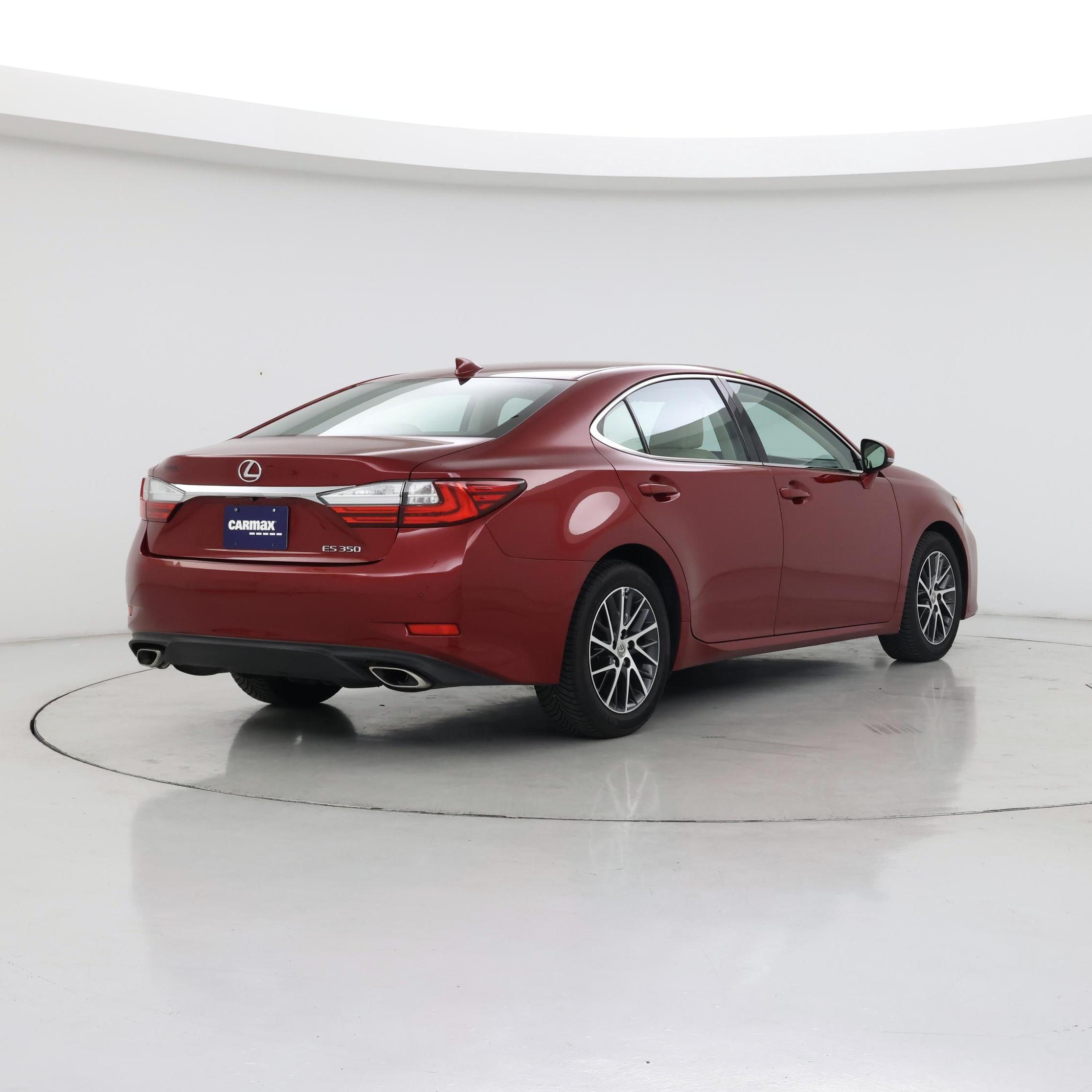 Thumbnail: 2016 Lexus ES - 8