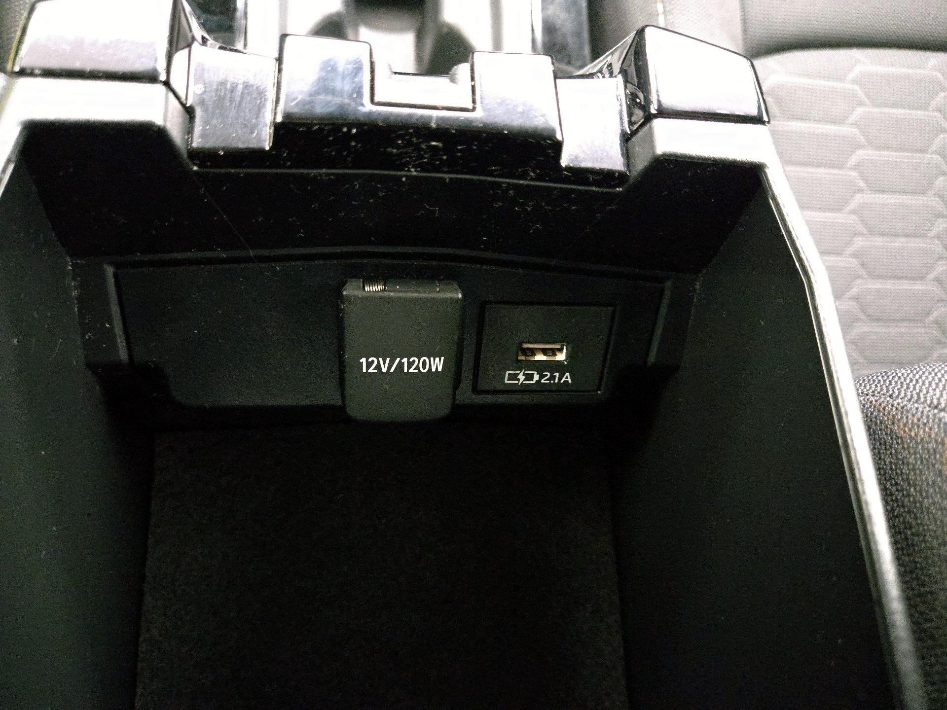 Thumbnail: 2021 Toyota Corolla - 18