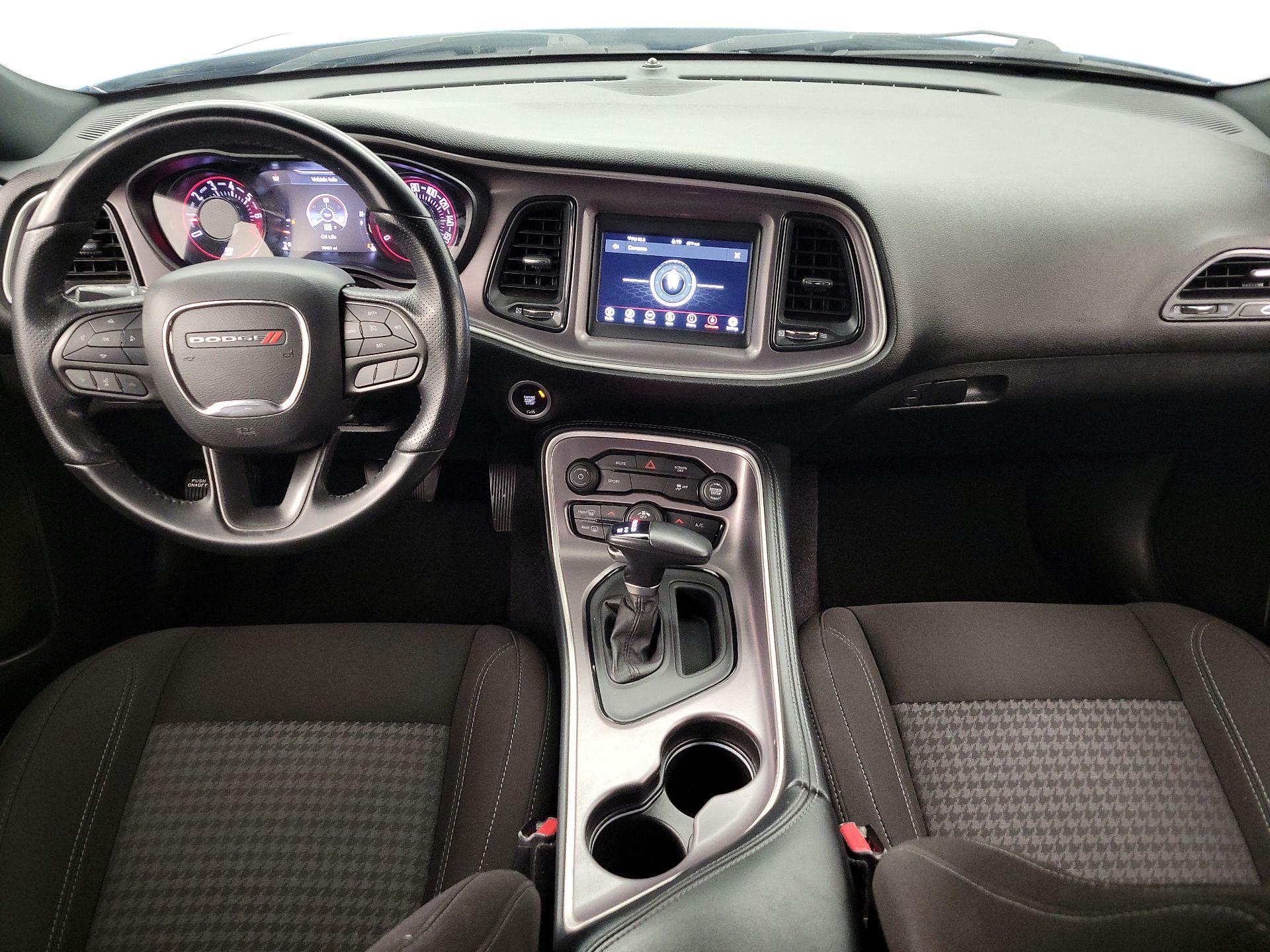 Thumbnail: 2022 Dodge Challenger - 9