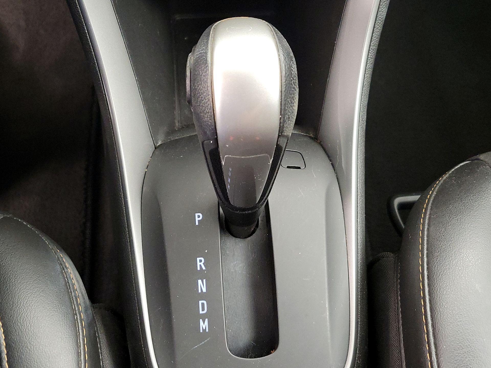 Thumbnail: 2017 Chevrolet Trax - 17