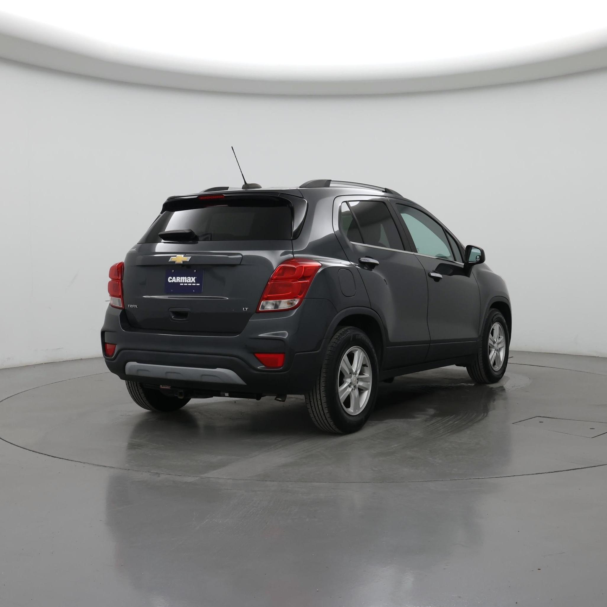 Thumbnail: 2017 Chevrolet Trax - 8