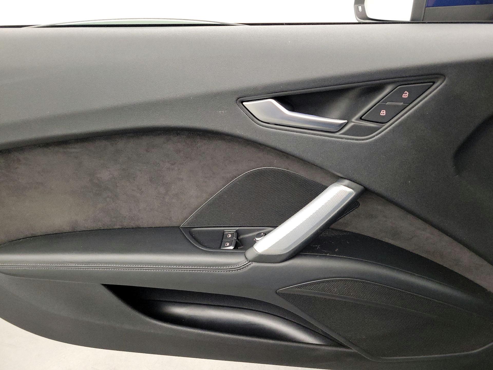 Thumbnail: 2017 Audi TT - 12