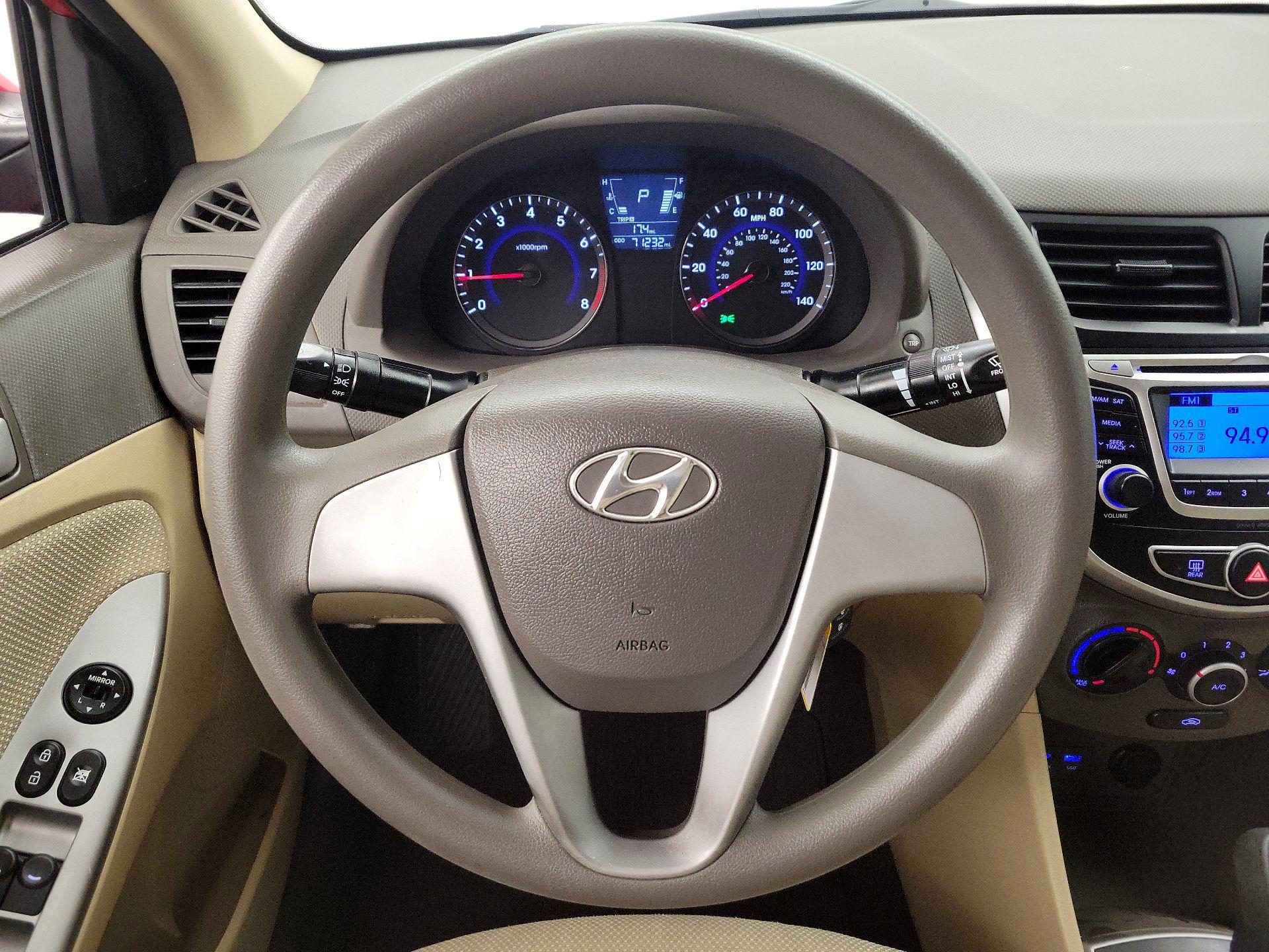 Thumbnail: 2014 Hyundai Accent - 10