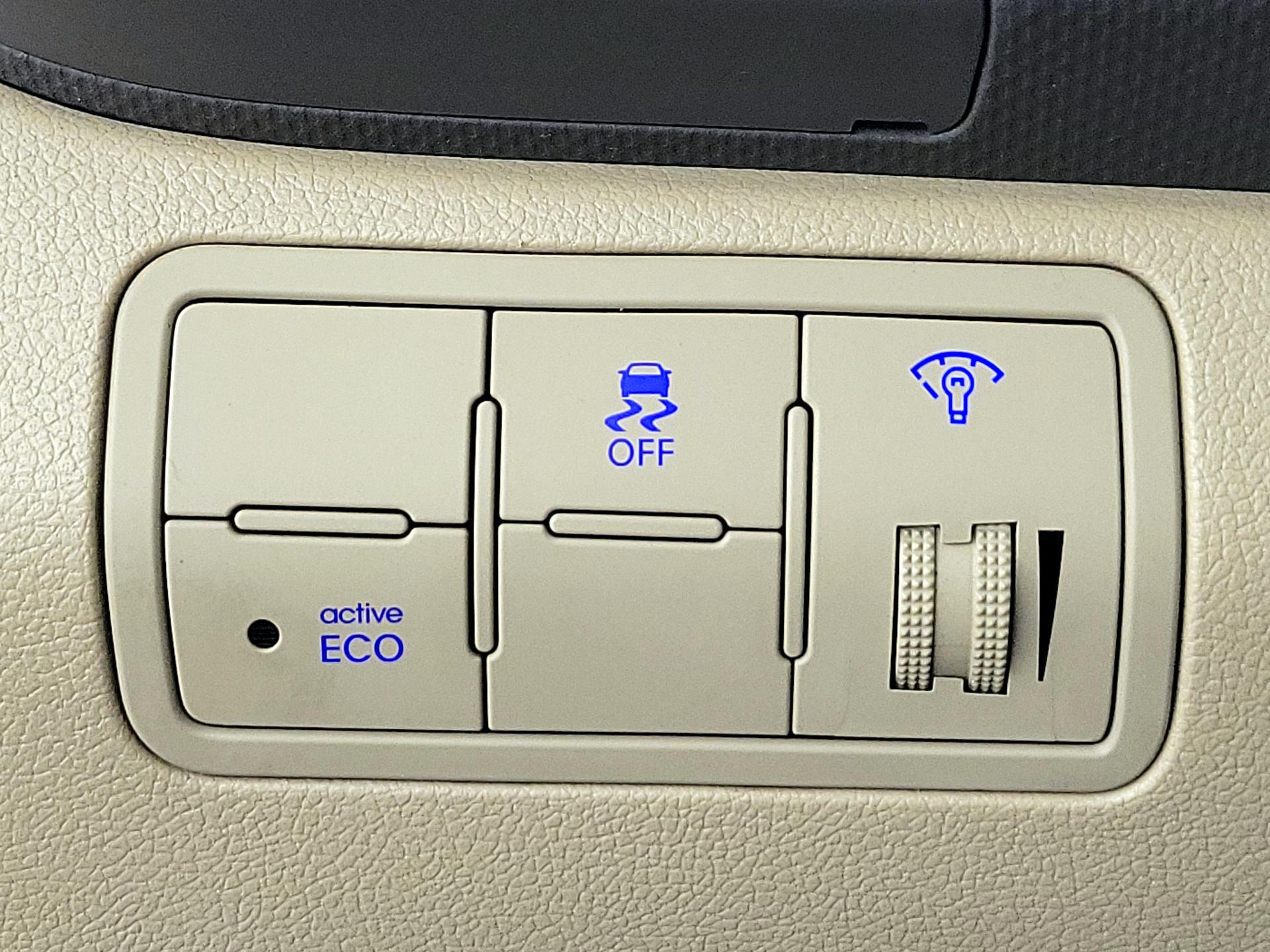 Thumbnail: 2014 Hyundai Accent - 13