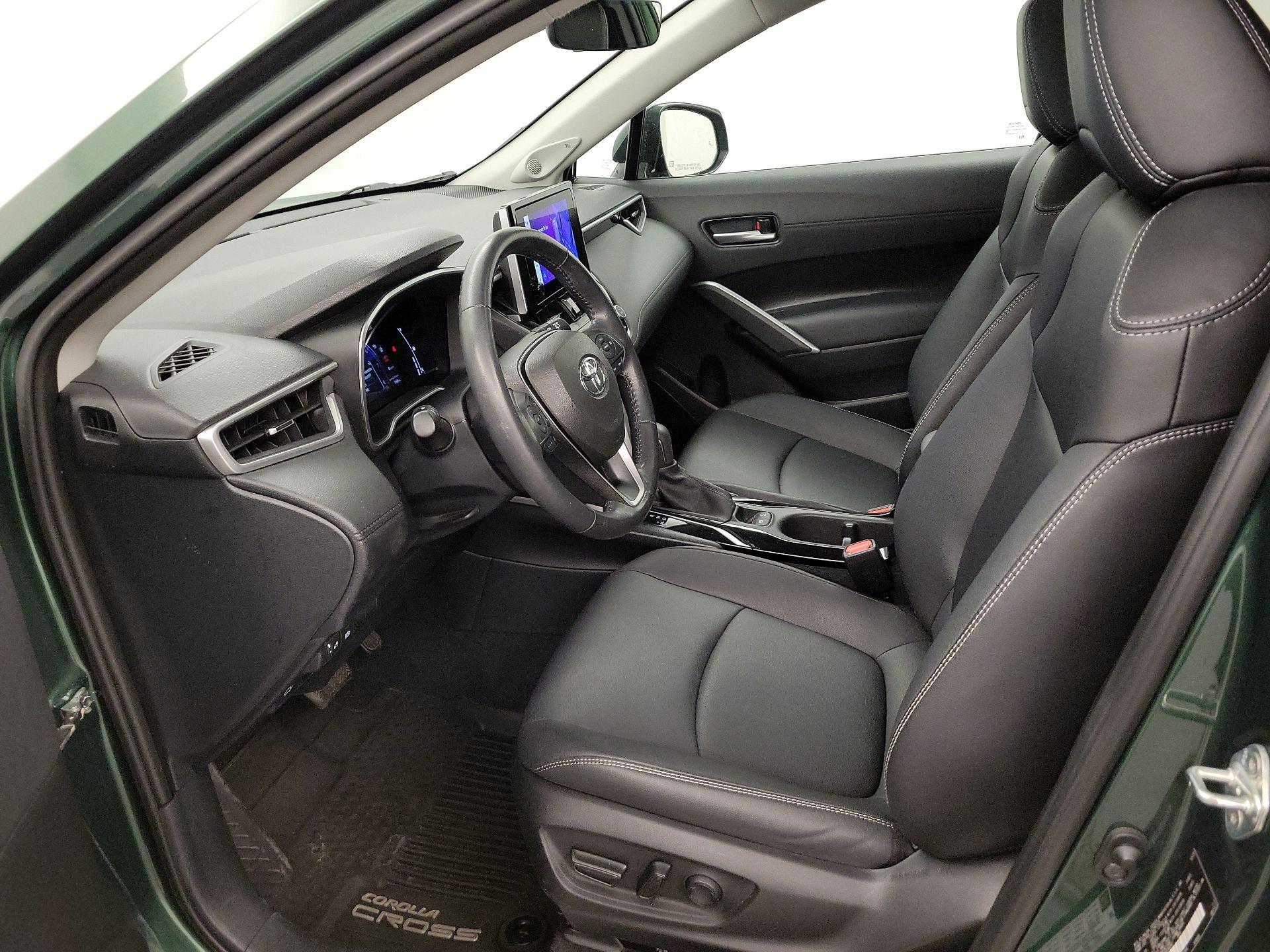 Thumbnail: 2023 Toyota Corolla Cross - 11