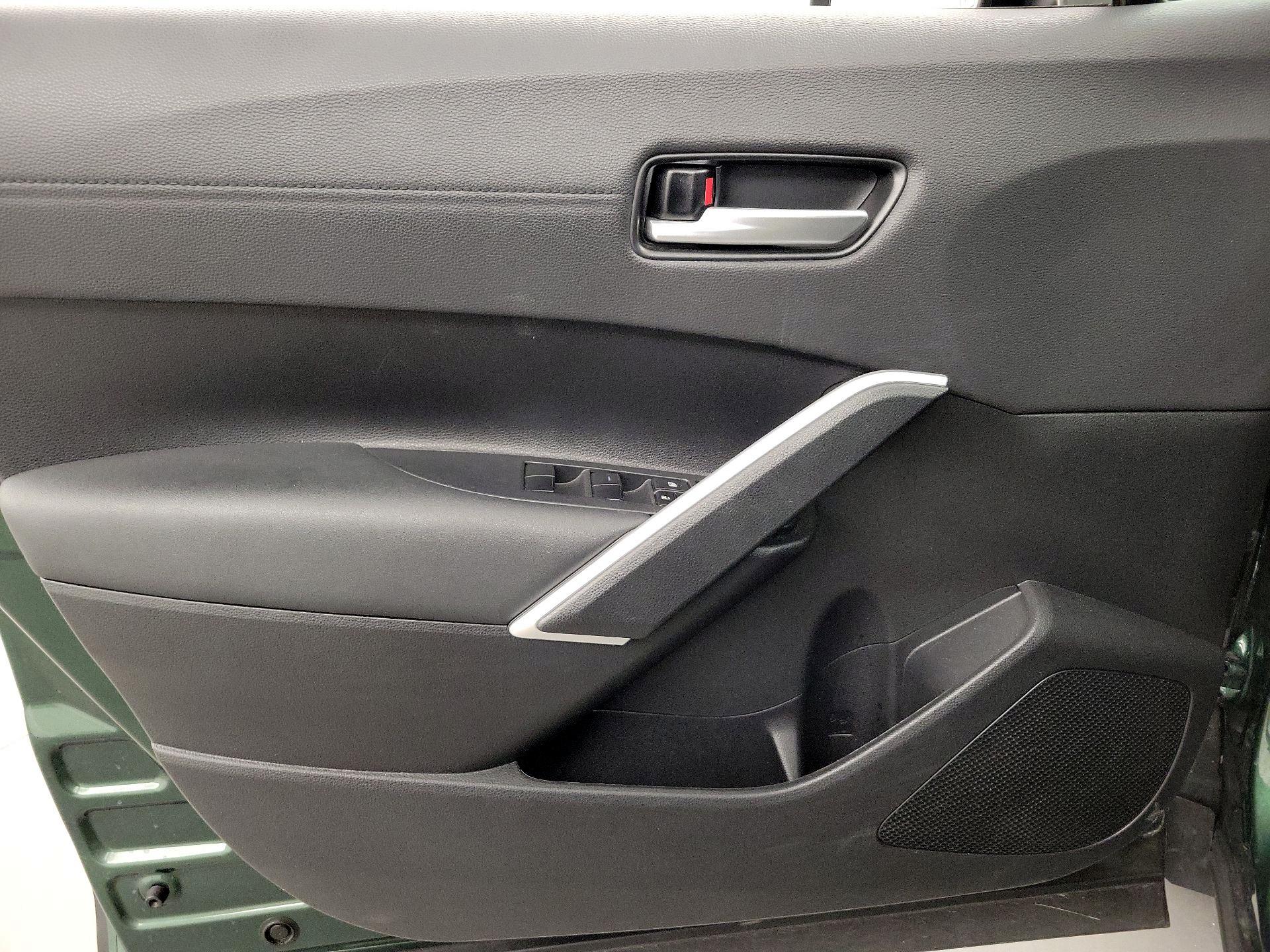 Thumbnail: 2023 Toyota Corolla Cross - 12