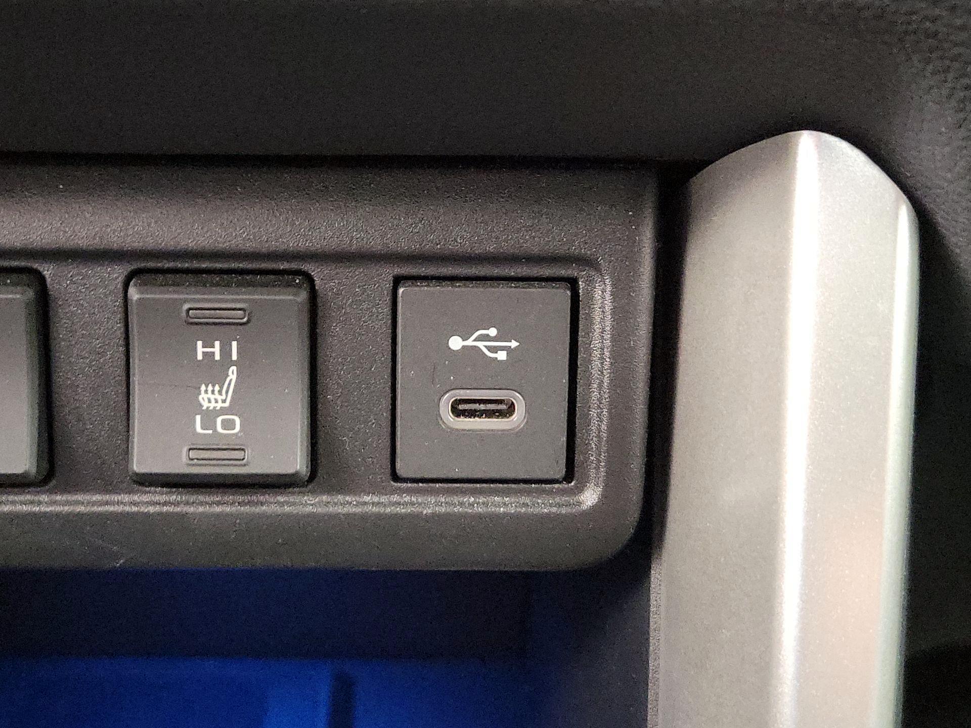 Thumbnail: 2023 Toyota Corolla Cross - 18