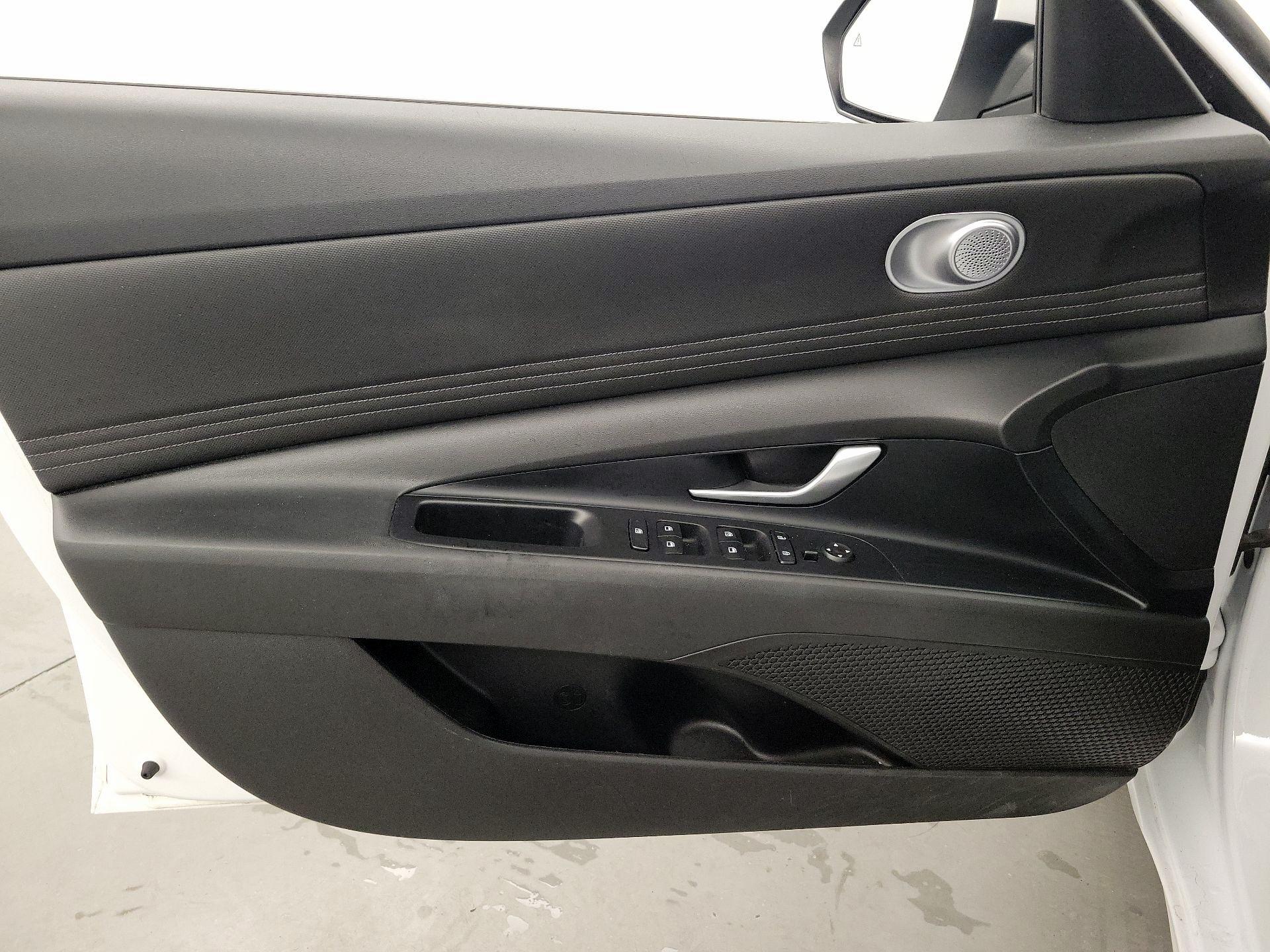 Thumbnail: 2023 Hyundai Elantra - 12