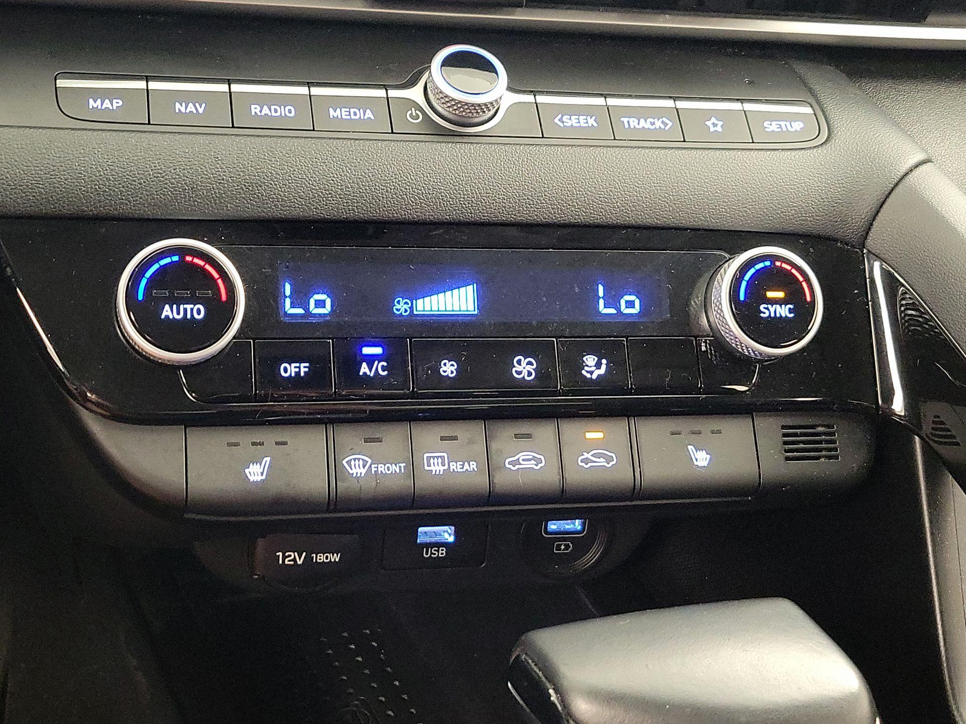 Thumbnail: 2023 Hyundai Elantra - 17