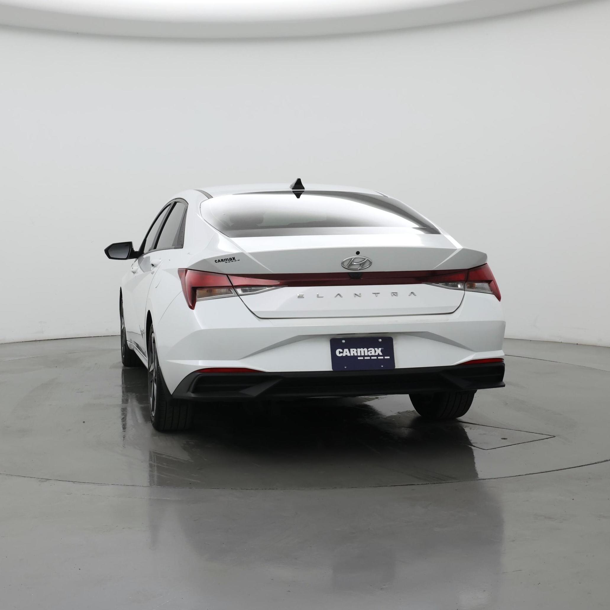 Thumbnail: 2023 Hyundai Elantra - 6