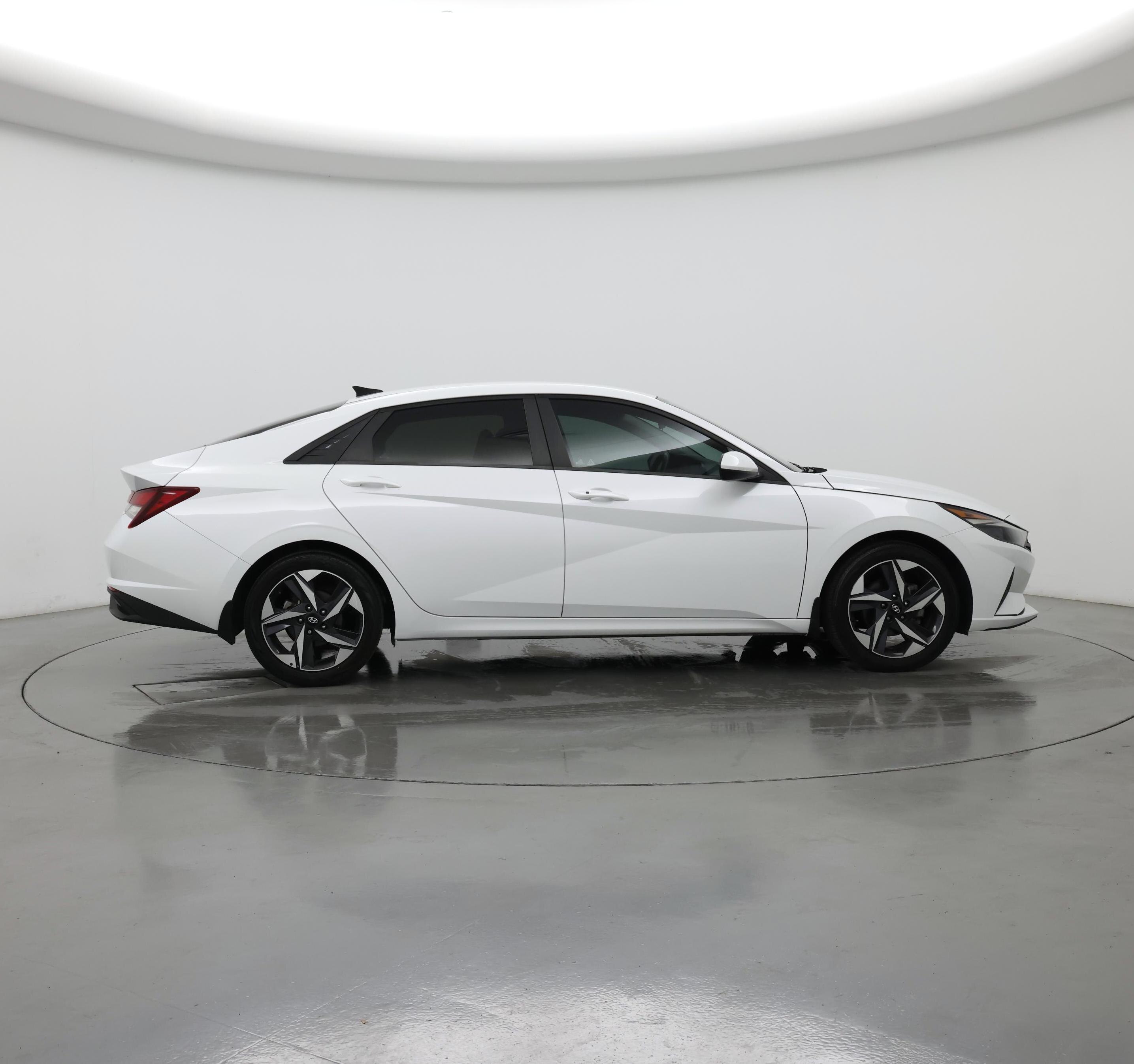 Thumbnail: 2023 Hyundai Elantra - 7