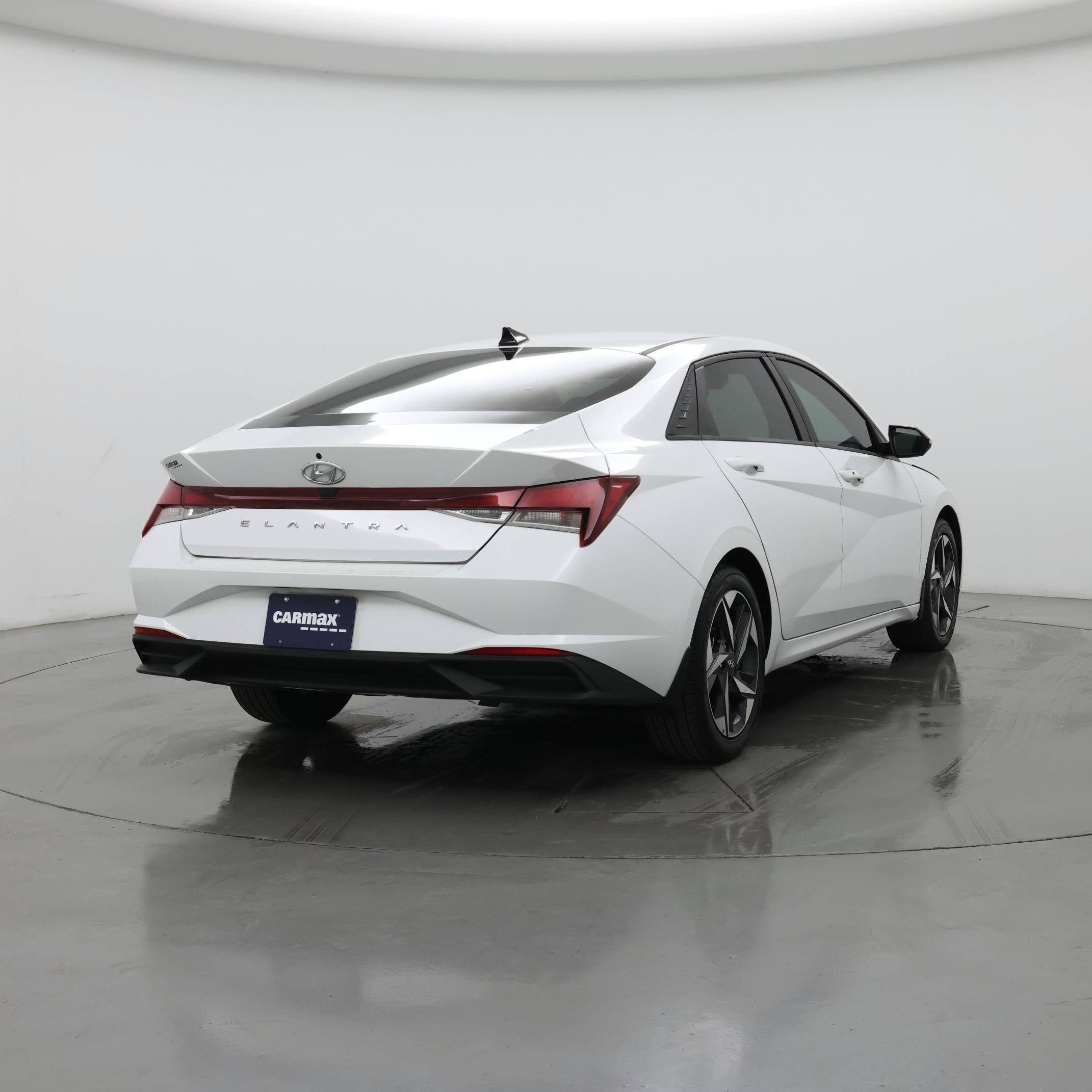 Thumbnail: 2023 Hyundai Elantra - 8