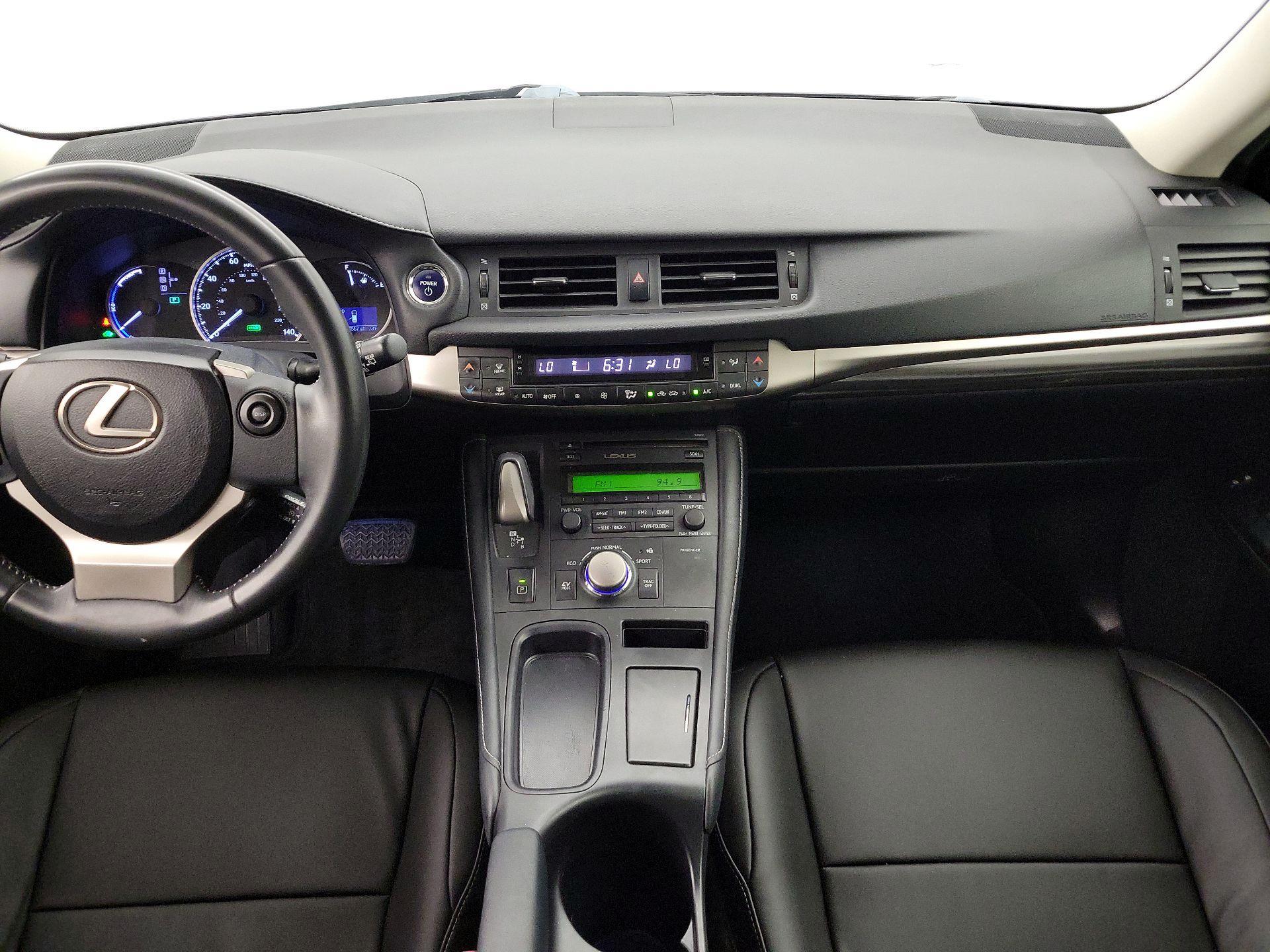 Thumbnail: 2015 Lexus CT - 9