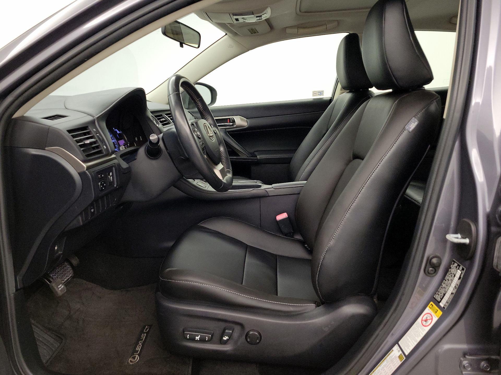 Thumbnail: 2015 Lexus CT - 11