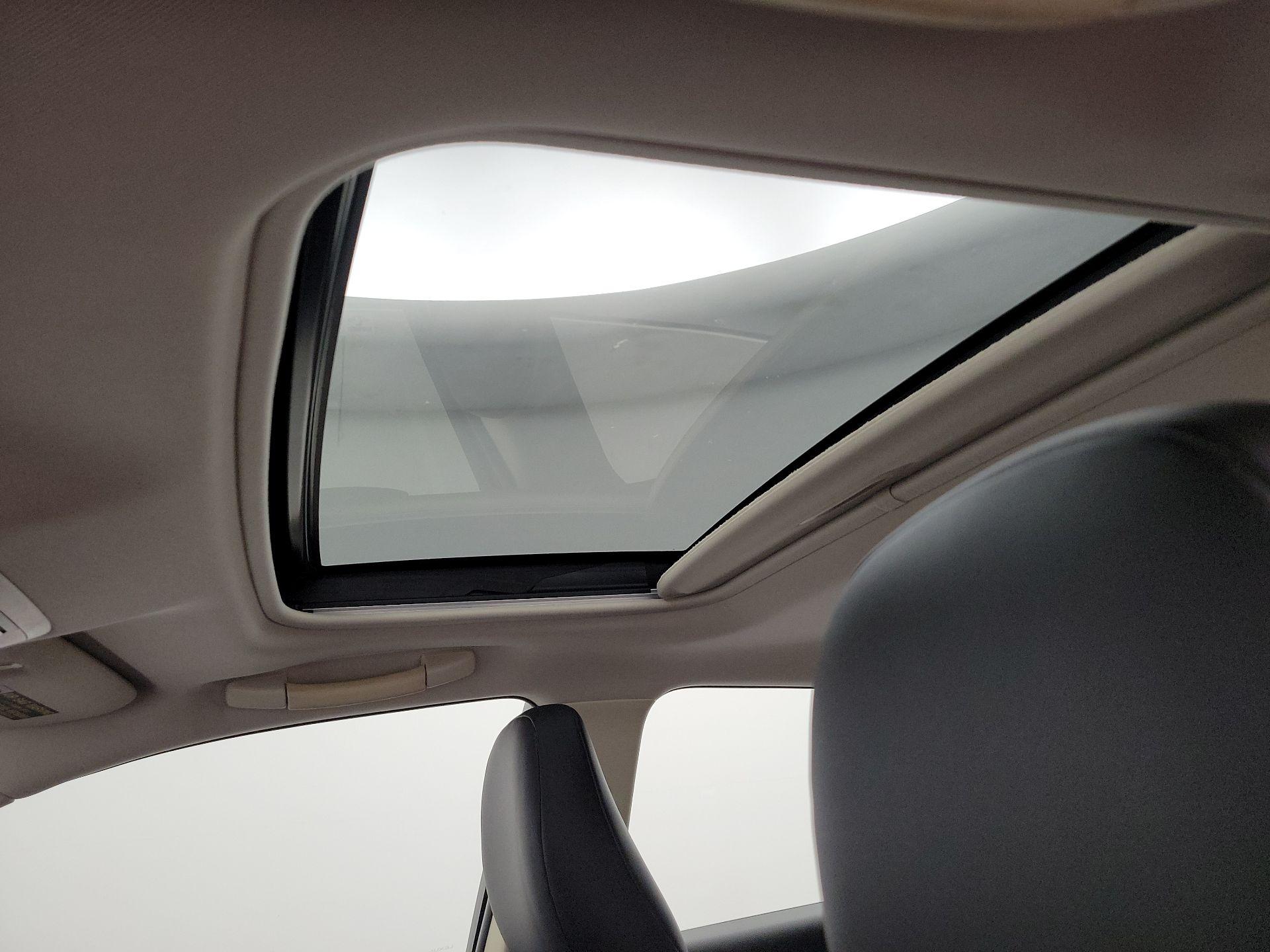 Thumbnail: 2015 Lexus CT - 18