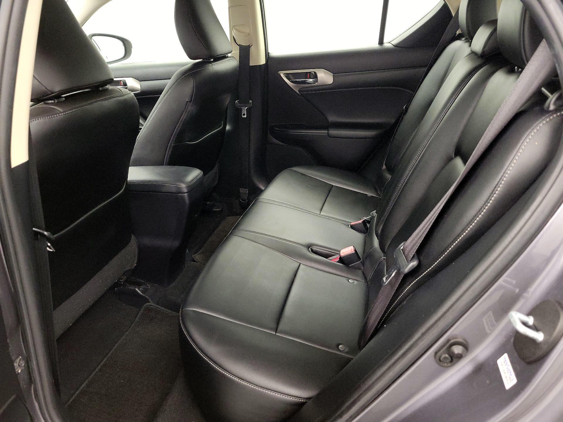 Thumbnail: 2015 Lexus CT - 19