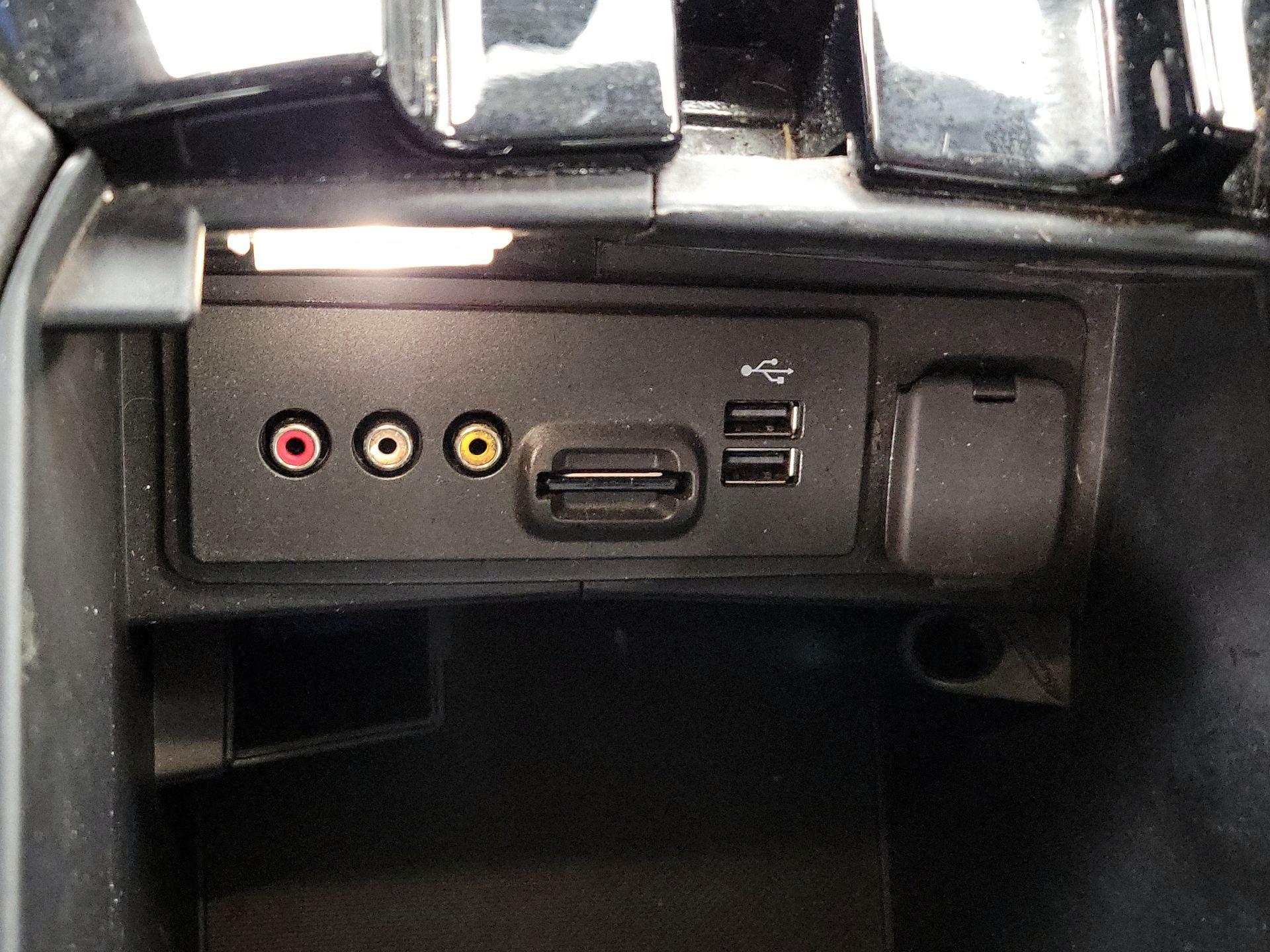 Thumbnail: 2014 Ford Fusion - 19