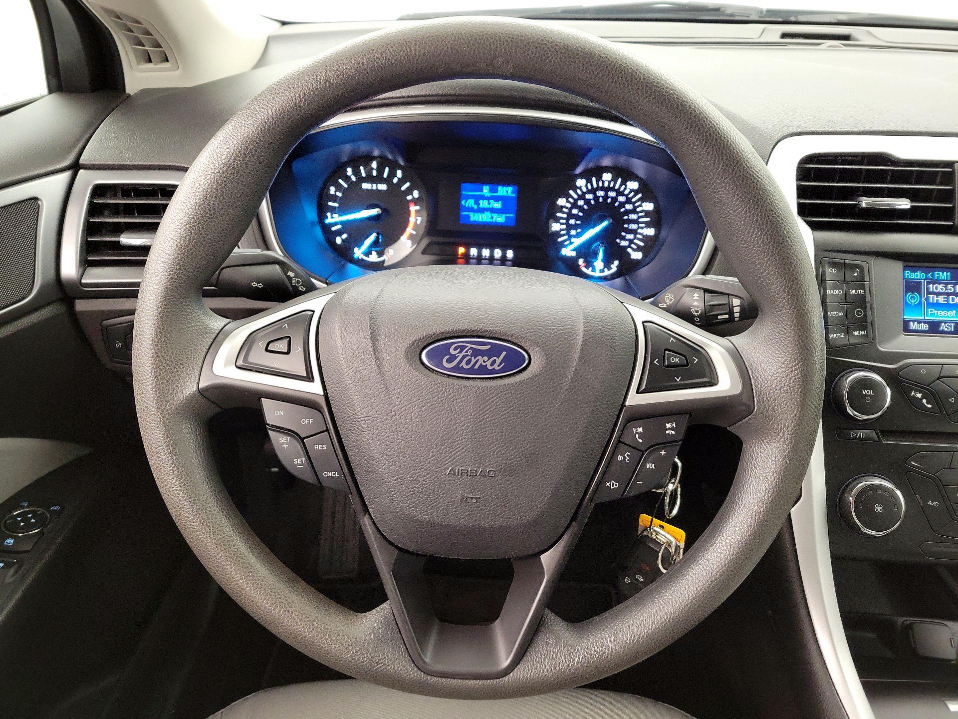 Thumbnail: 2014 Ford Fusion - 10