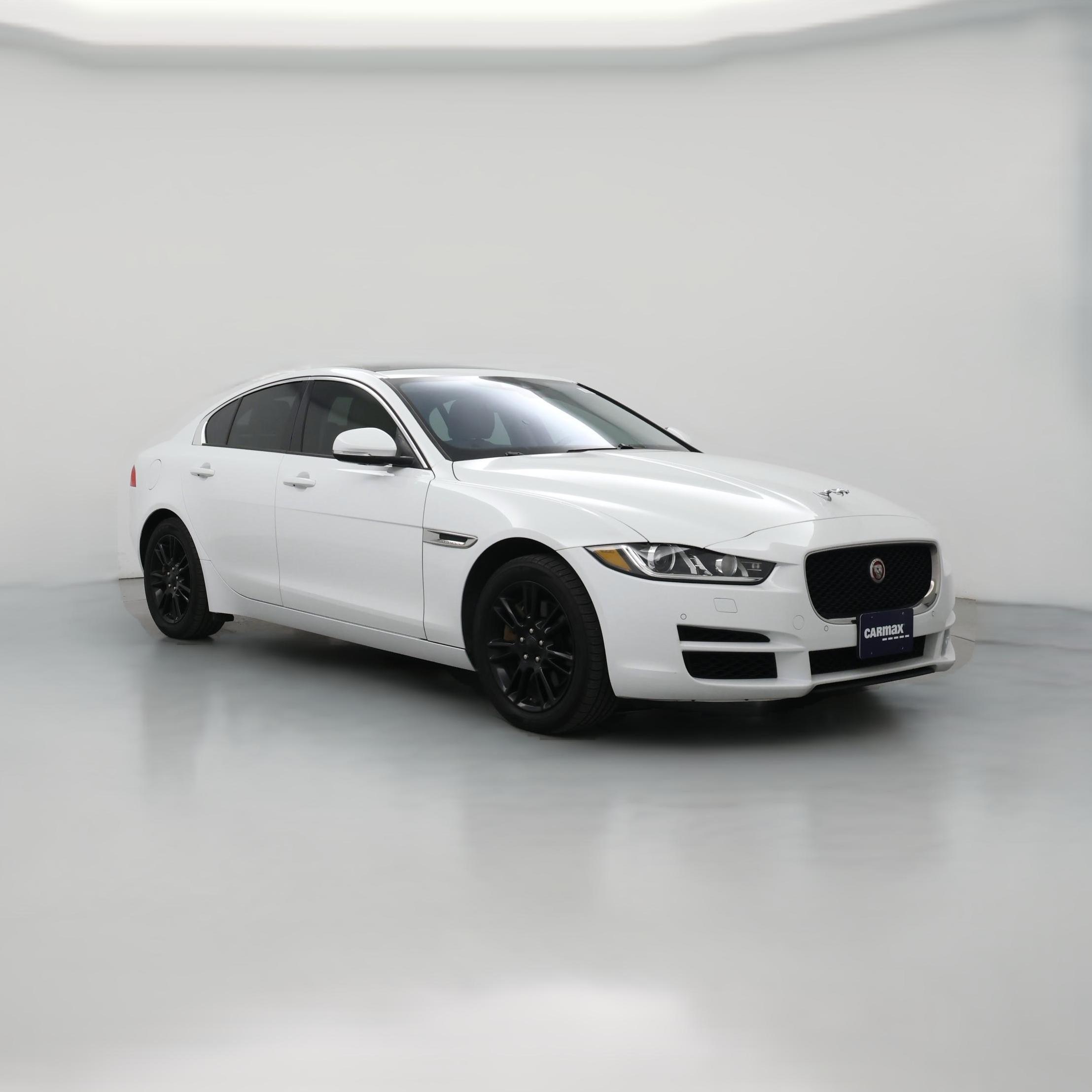 Thumbnail: 2018 Jaguar XE - 1