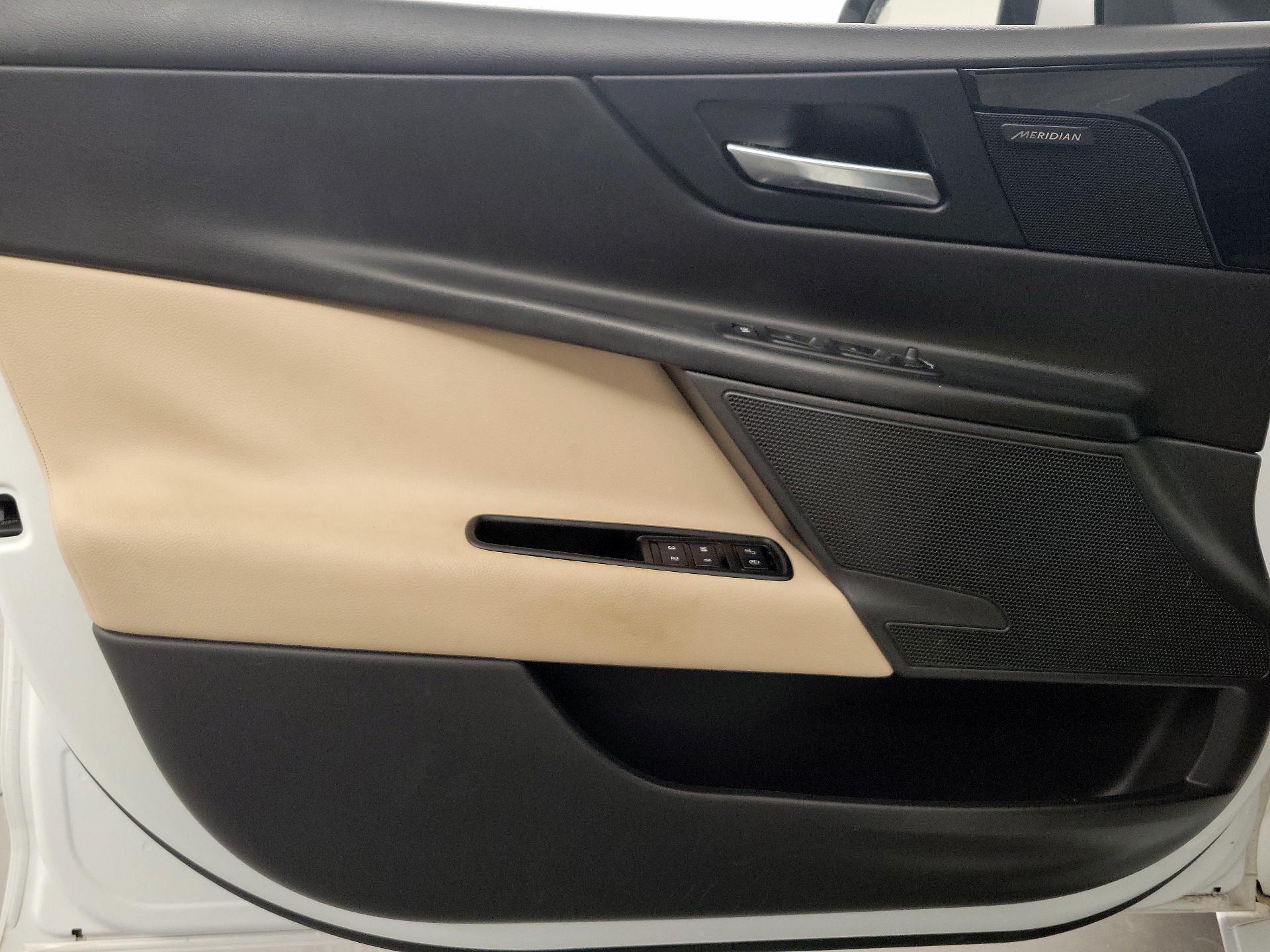 Thumbnail: 2018 Jaguar XE - 12