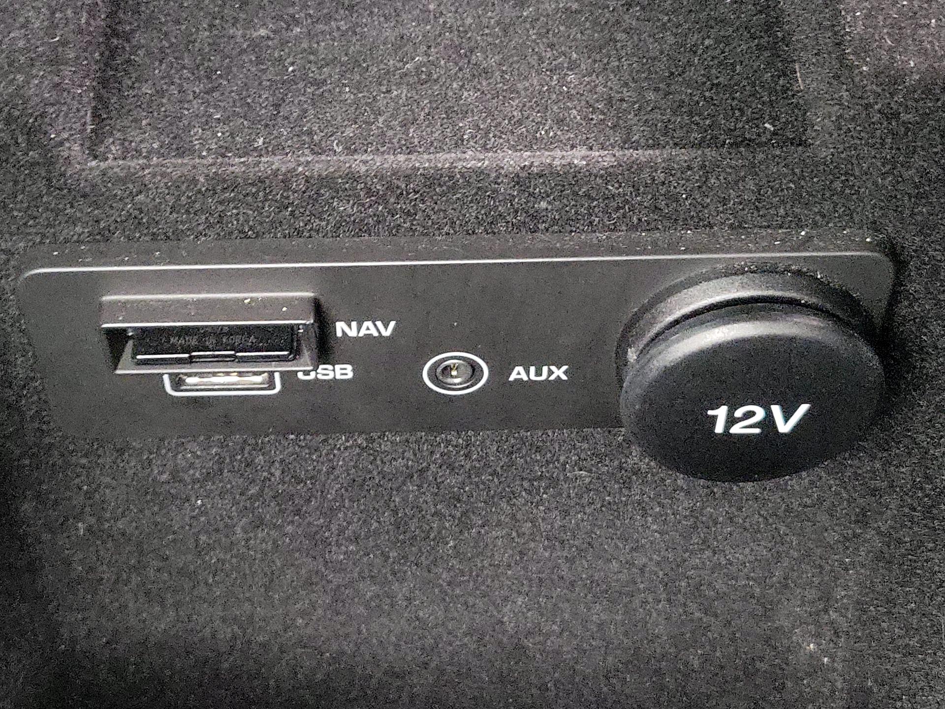 Thumbnail: 2018 Jaguar XE - 19