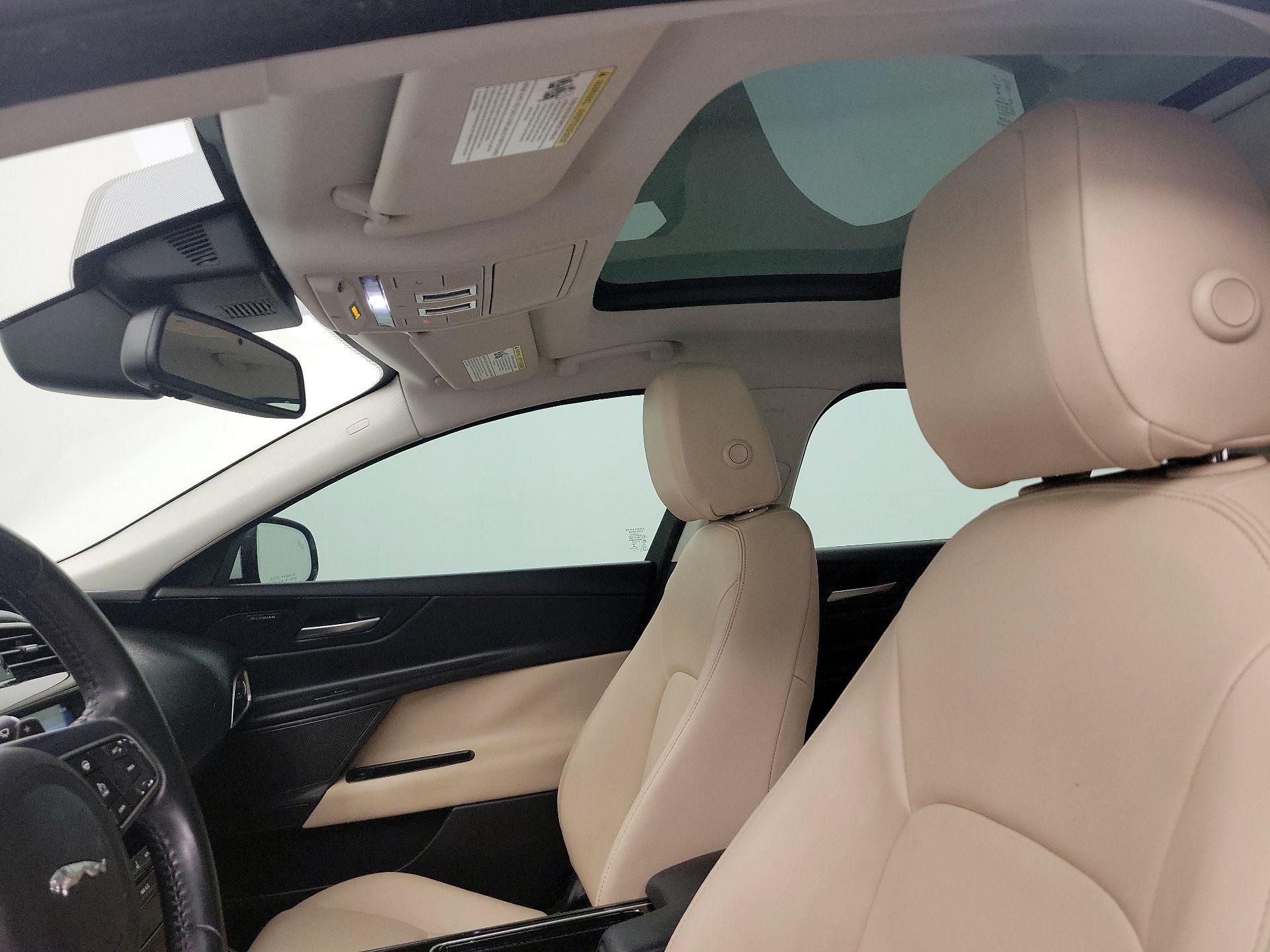 Thumbnail: 2018 Jaguar XE - 20