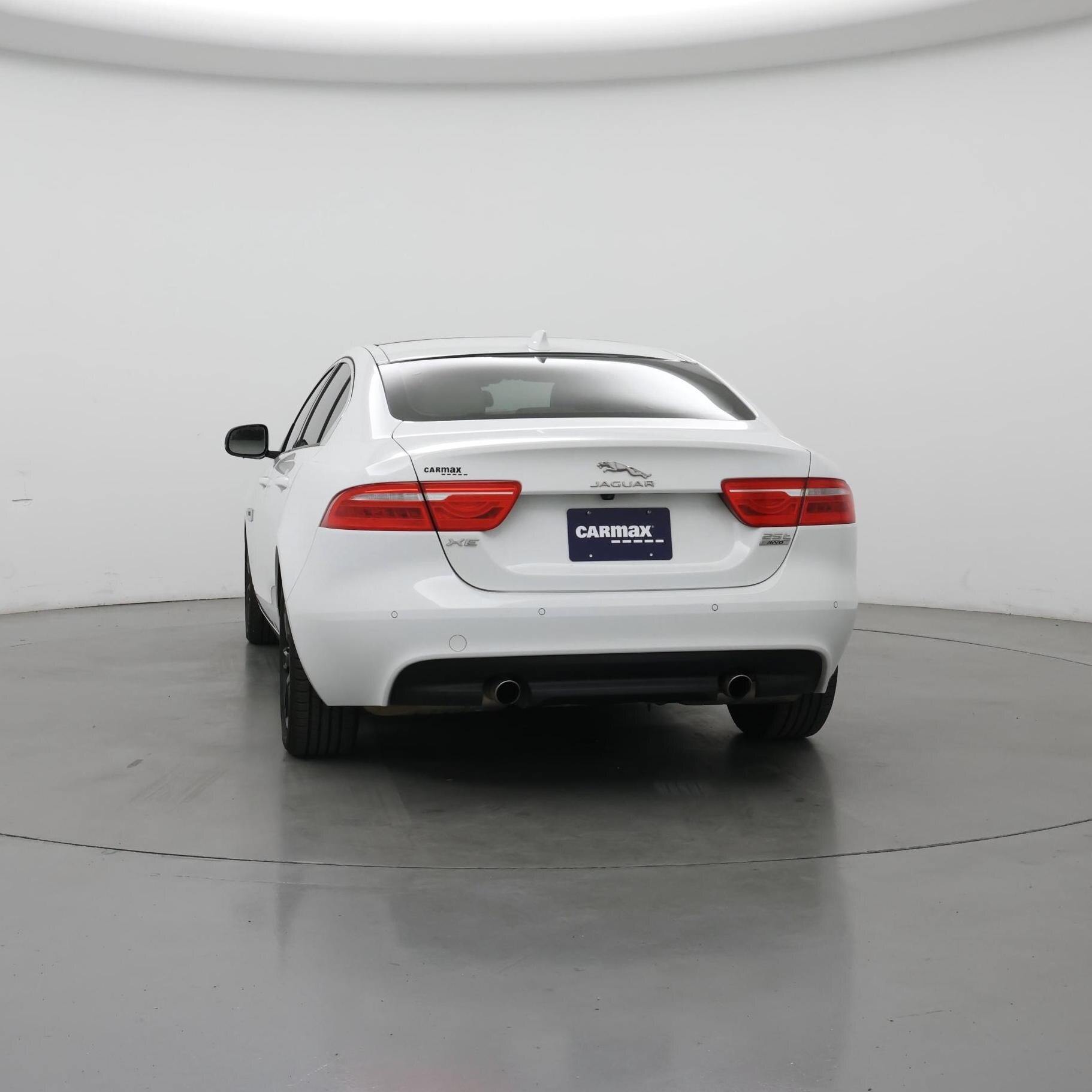 Thumbnail: 2018 Jaguar XE - 6