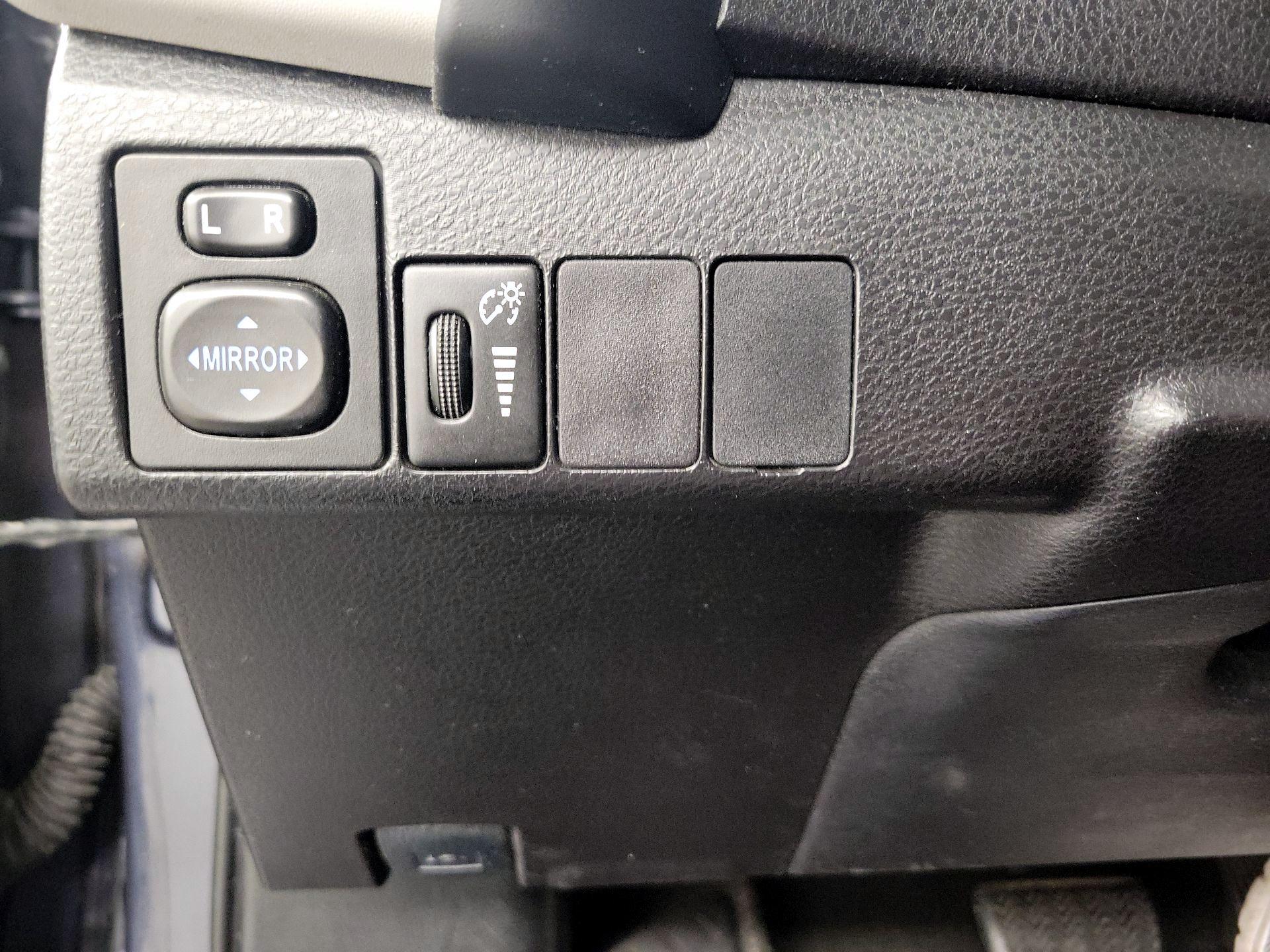 Thumbnail: 2017 Toyota Corolla - 13