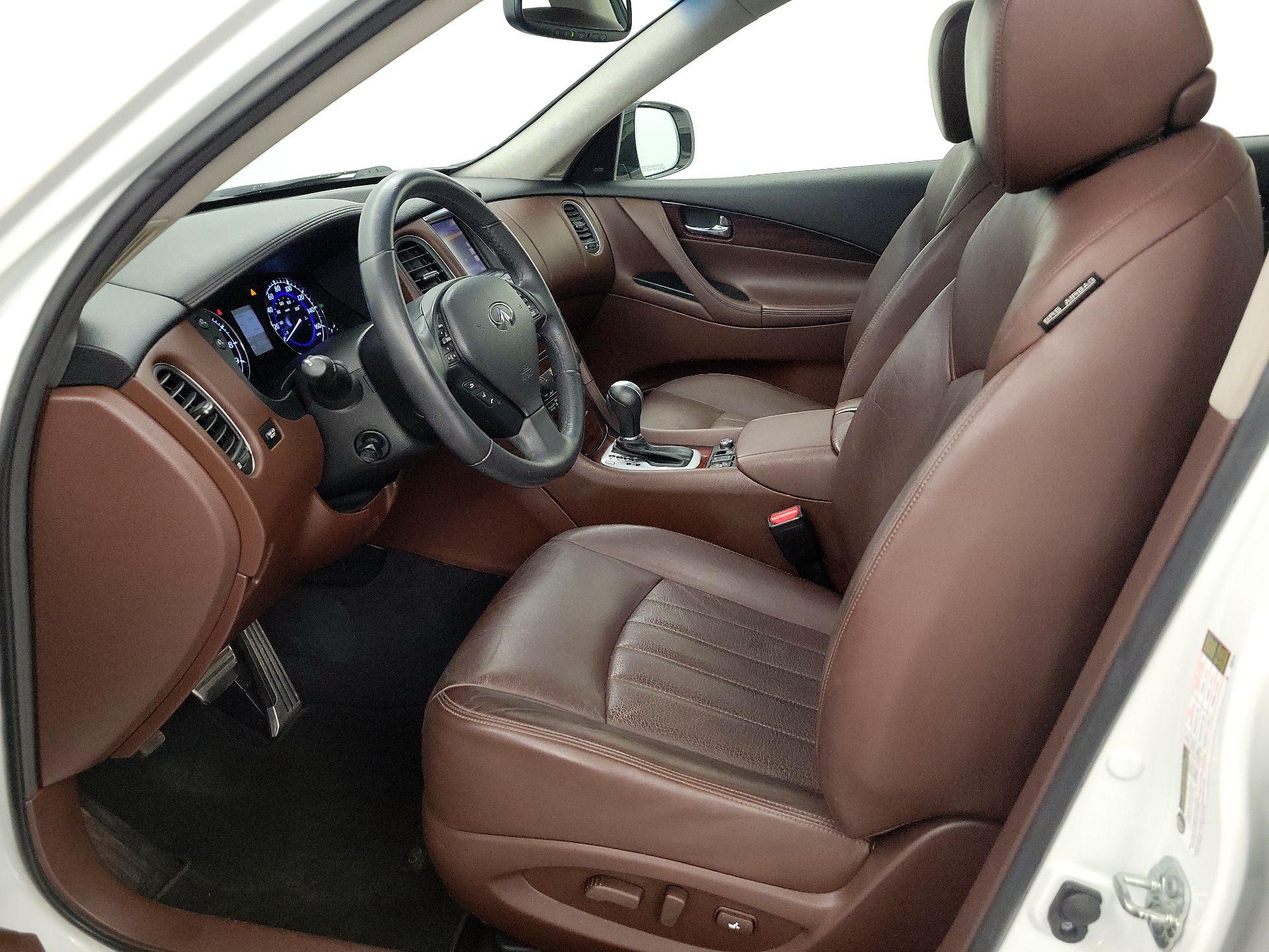 Thumbnail: 2016 INFINITI QX50 - 11