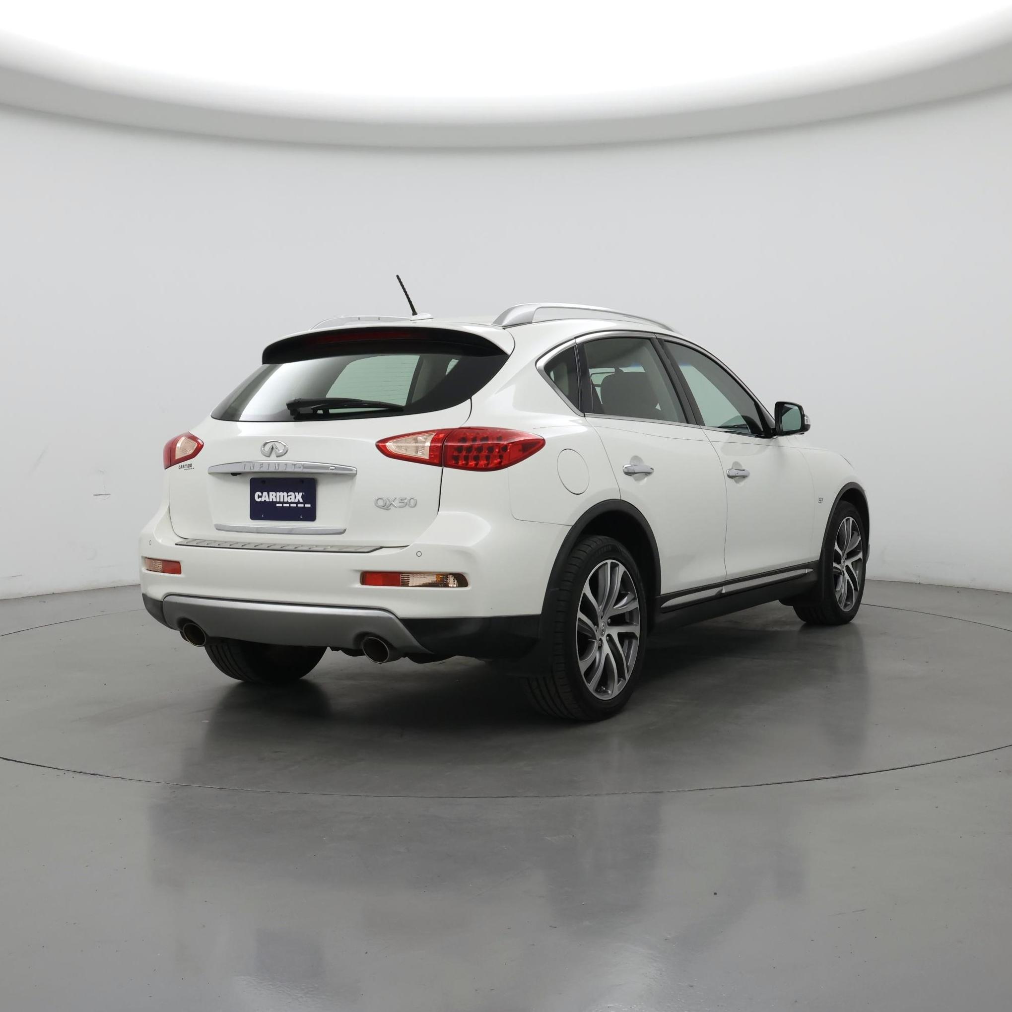 Thumbnail: 2016 INFINITI QX50 - 8